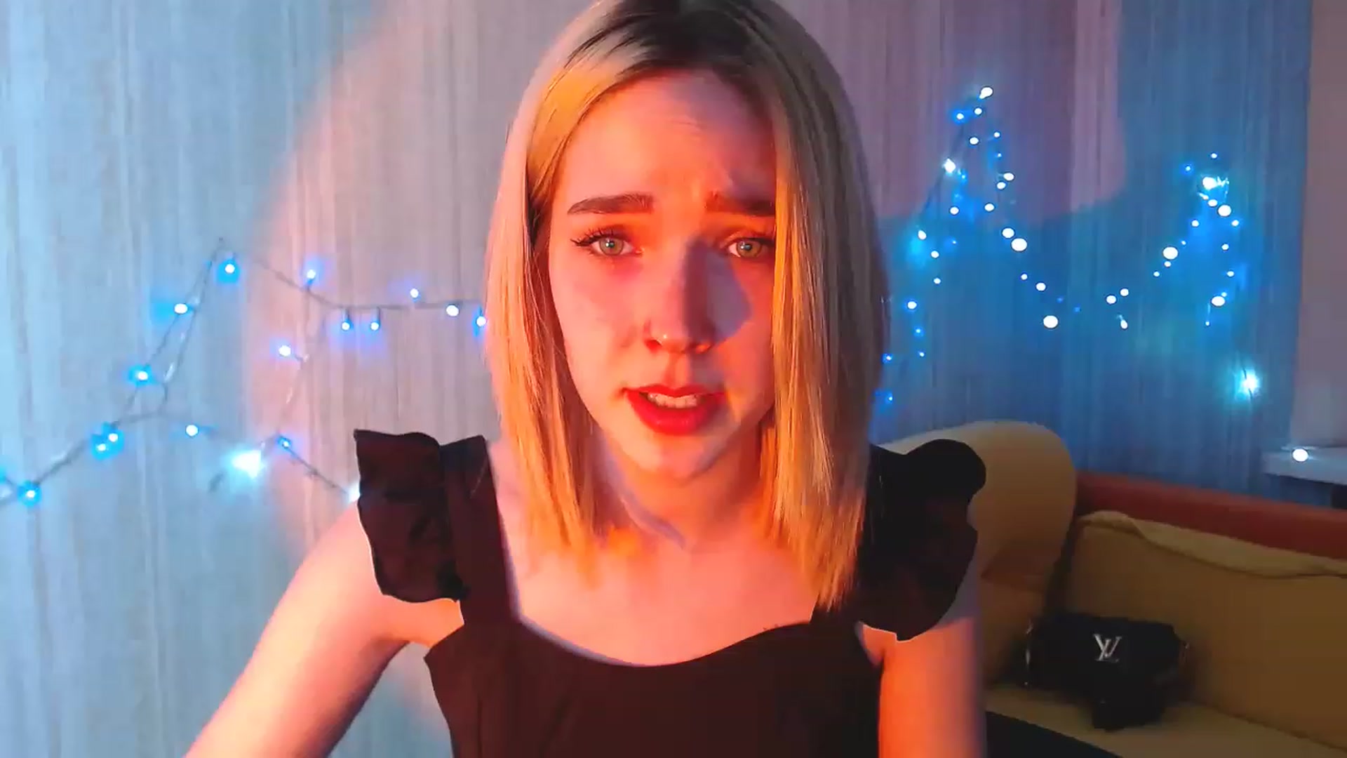 Gallery image thumbnail from EvaRockStar's myfreecams stream on, 04/05/2023, 15:45 image 11 of 20