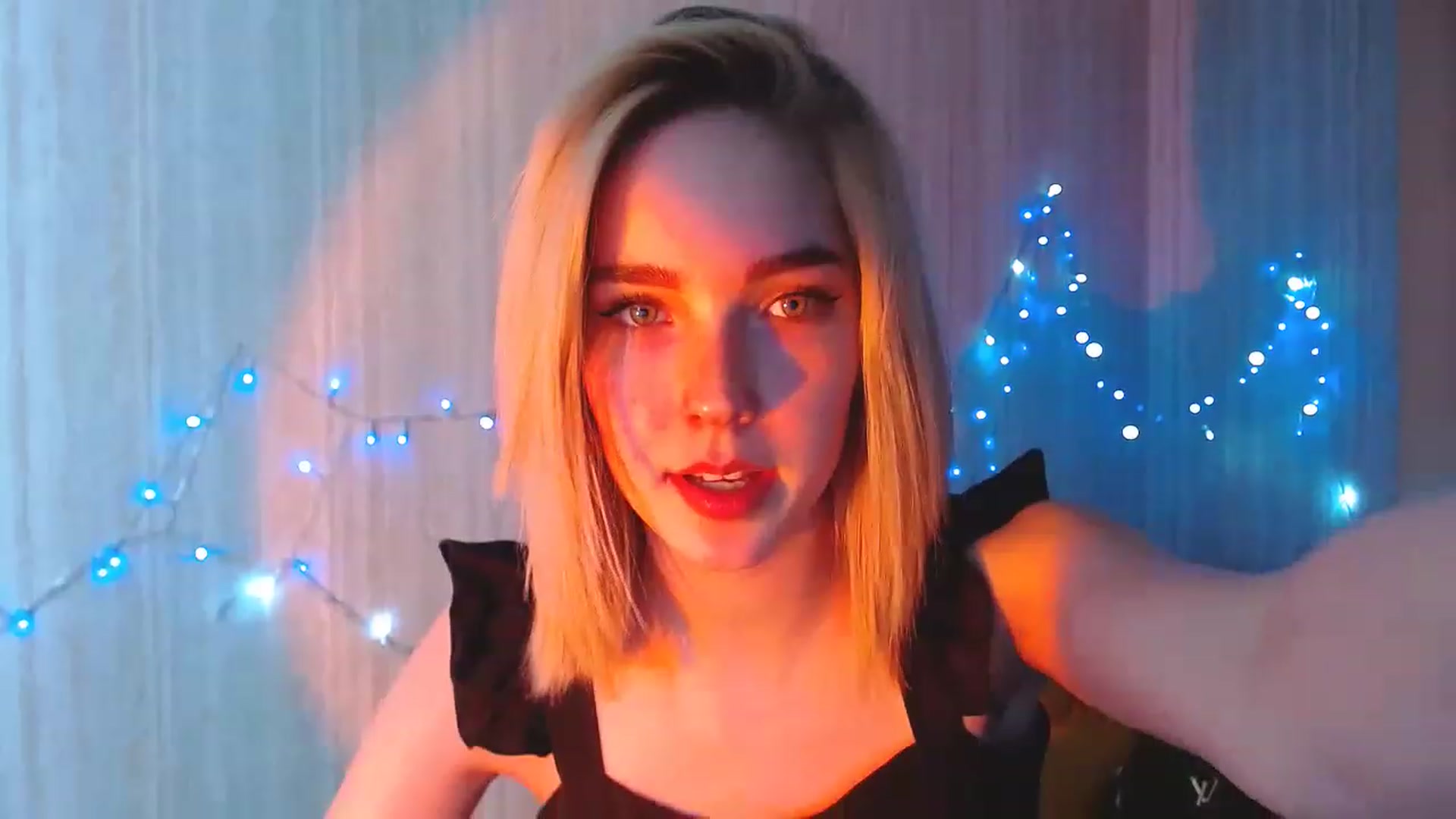 Gallery image thumbnail from EvaRockStar's myfreecams stream on, 04/05/2023, 15:45 image 14 of 20