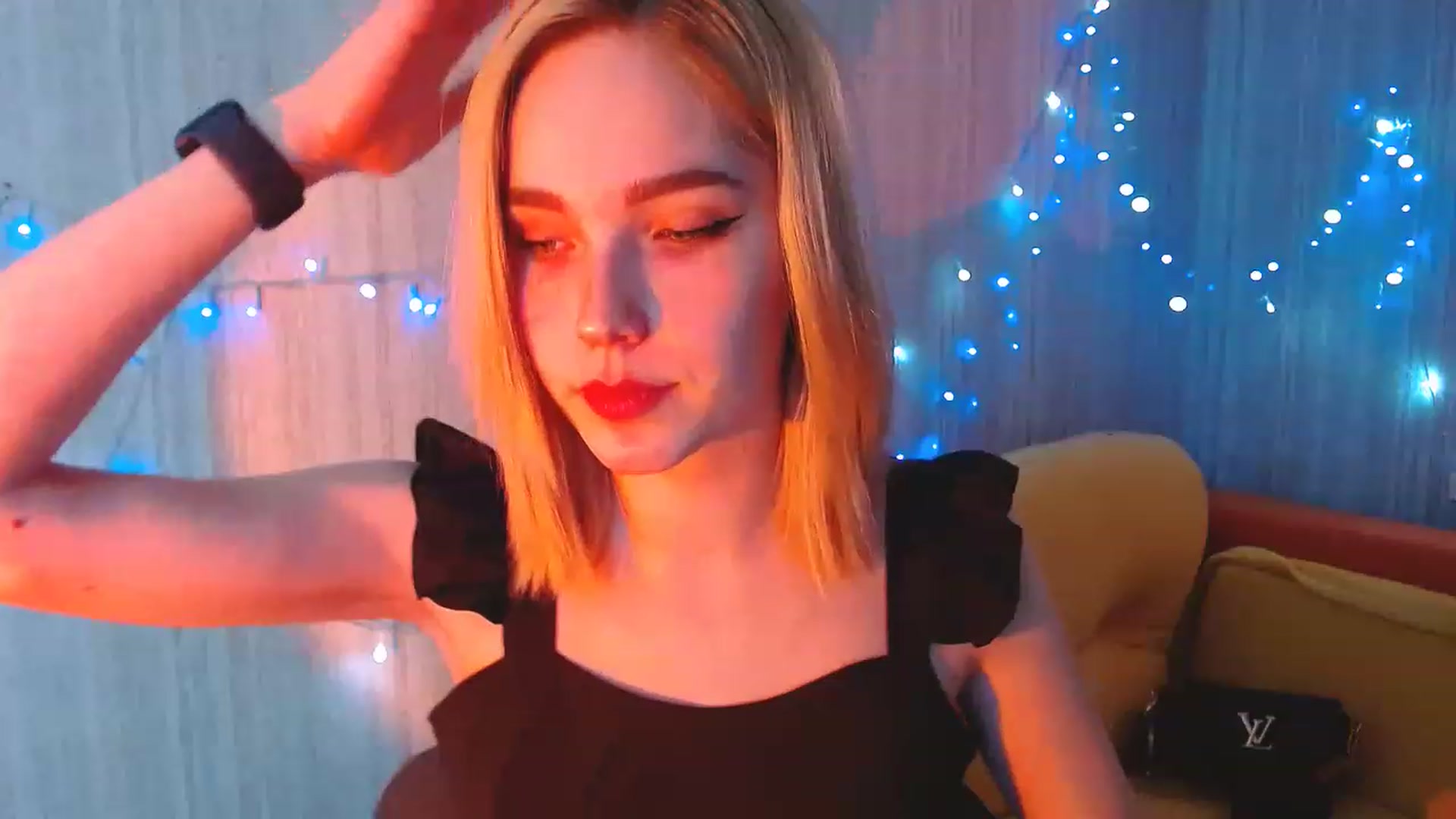 Gallery image thumbnail from EvaRockStar's myfreecams stream on, 04/05/2023, 15:45 image 2 of 20