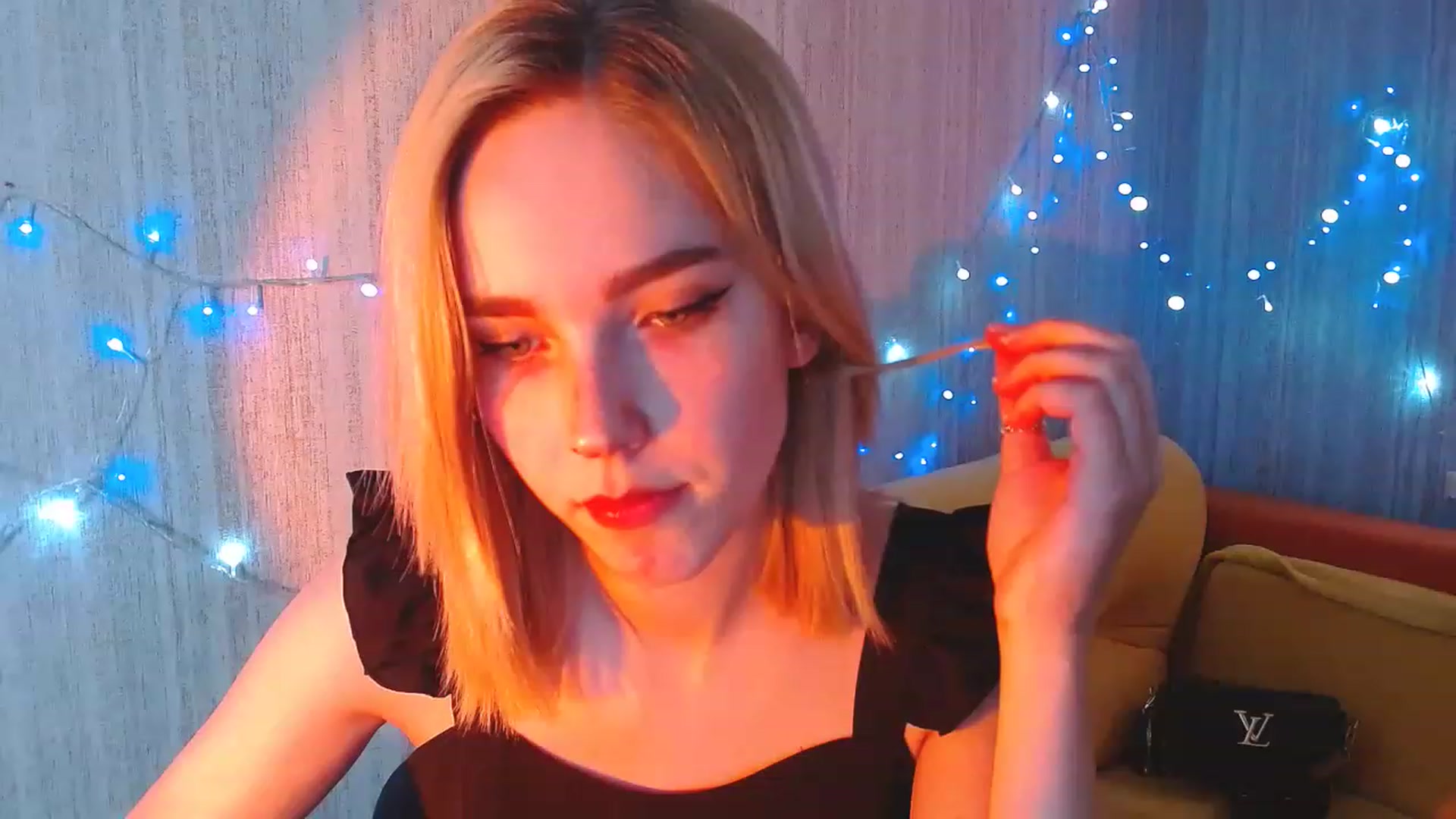 Gallery image thumbnail from EvaRockStar's myfreecams stream on, 04/05/2023, 15:45 image 1 of 20