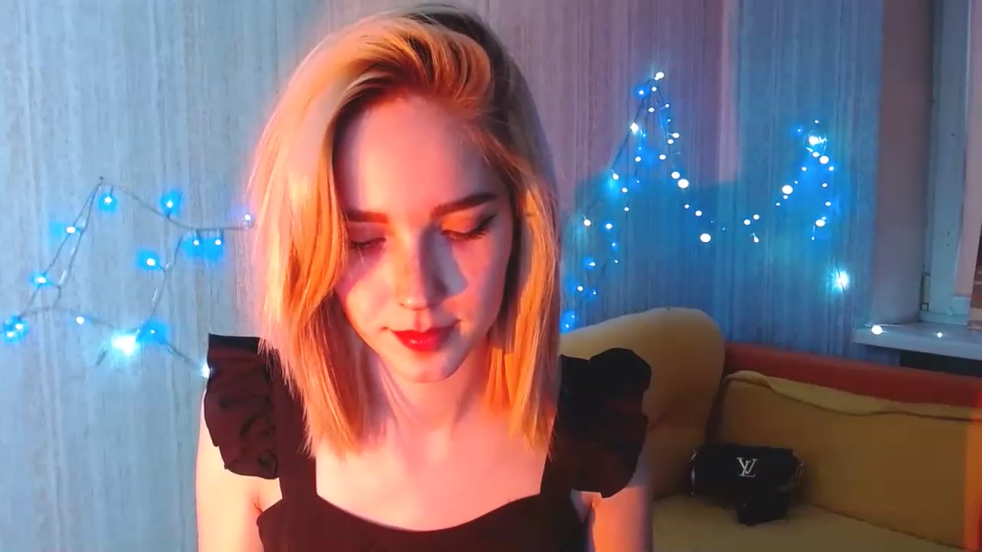 Gallery image thumbnail from EvaRockStar's myfreecams stream on, 04/05/2023, 15:45 image 19 of 20