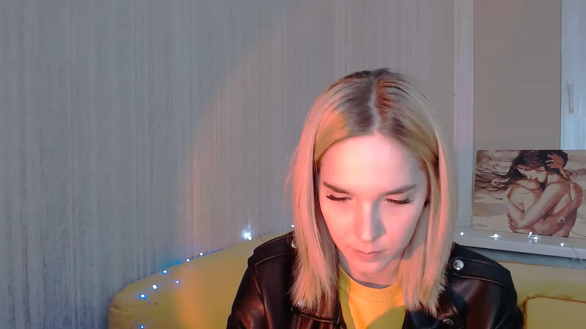 Gallery image thumbnail from EvaRockStar's myfreecams stream on, 04/07/2023, 17:40 image 15 of 20