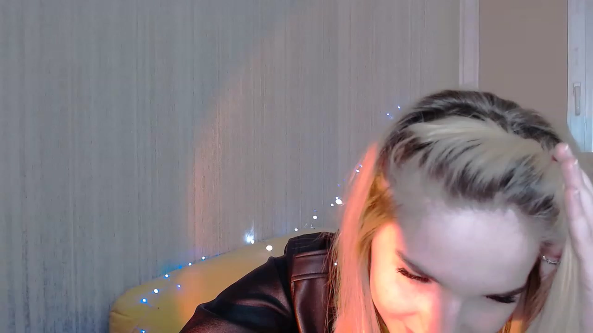 Gallery image thumbnail from EvaRockStar's myfreecams stream on, 04/07/2023, 17:40 image 16 of 20