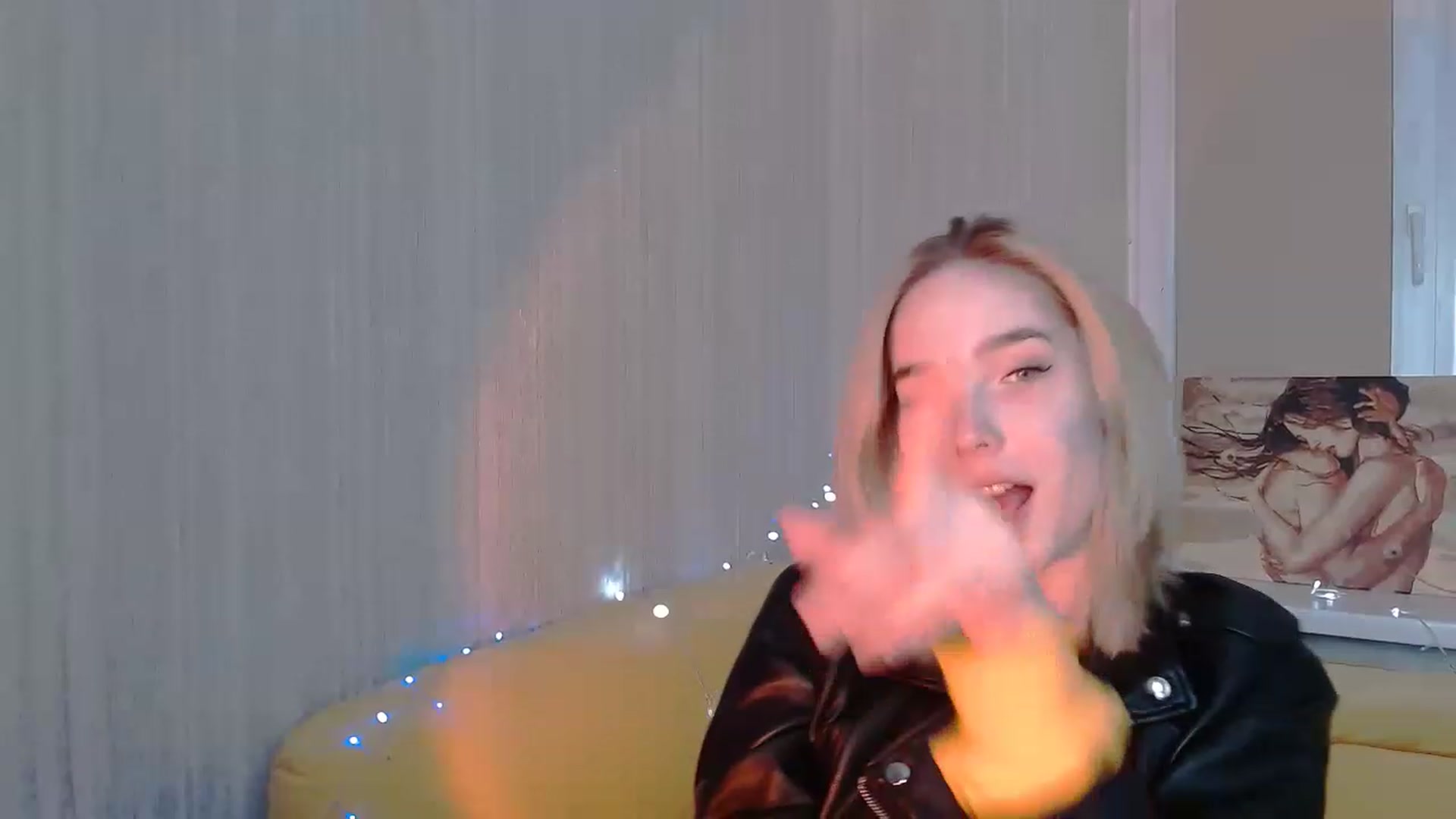 Gallery image thumbnail from EvaRockStar's myfreecams stream on, 04/07/2023, 17:40 image 17 of 20