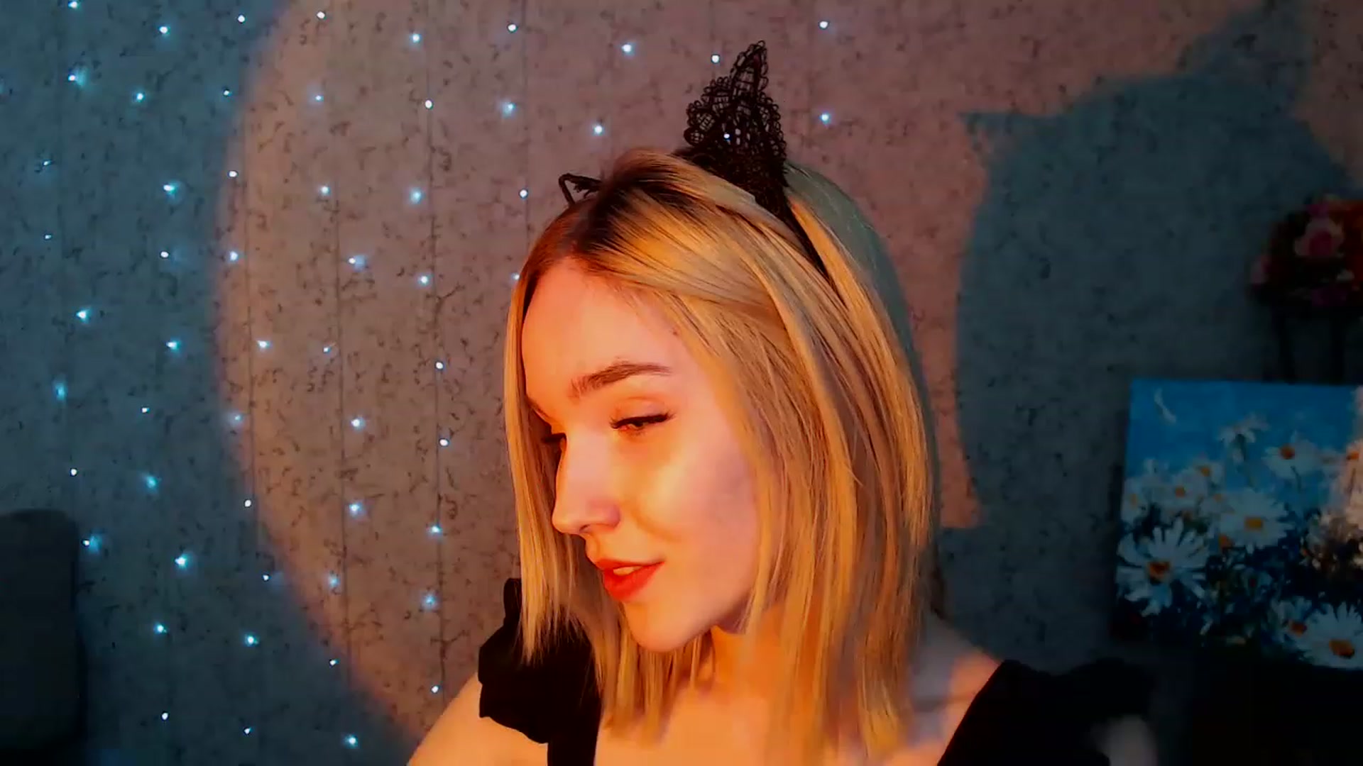 Gallery image thumbnail from EvaRockStar's myfreecams stream on, 04/08/2023, 16:36 image 3 of 20