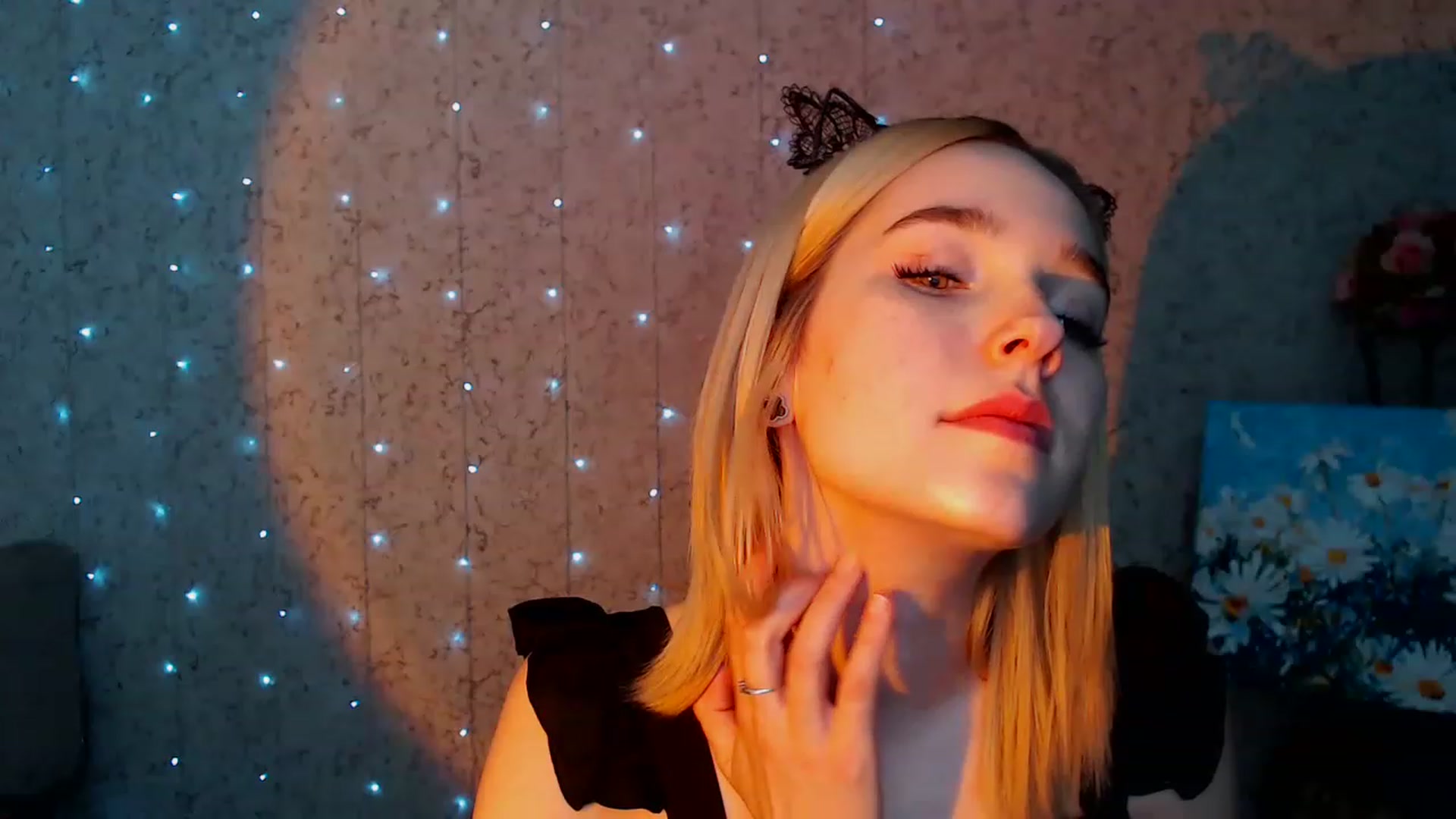 Gallery image thumbnail from EvaRockStar's myfreecams stream on, 04/08/2023, 16:36 image 8 of 20