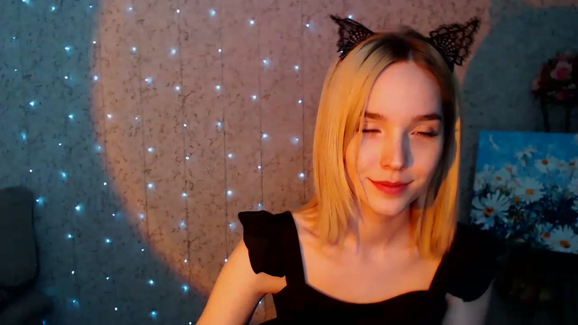 Gallery image thumbnail from EvaRockStar's myfreecams stream on, 04/08/2023, 16:36 image 17 of 20