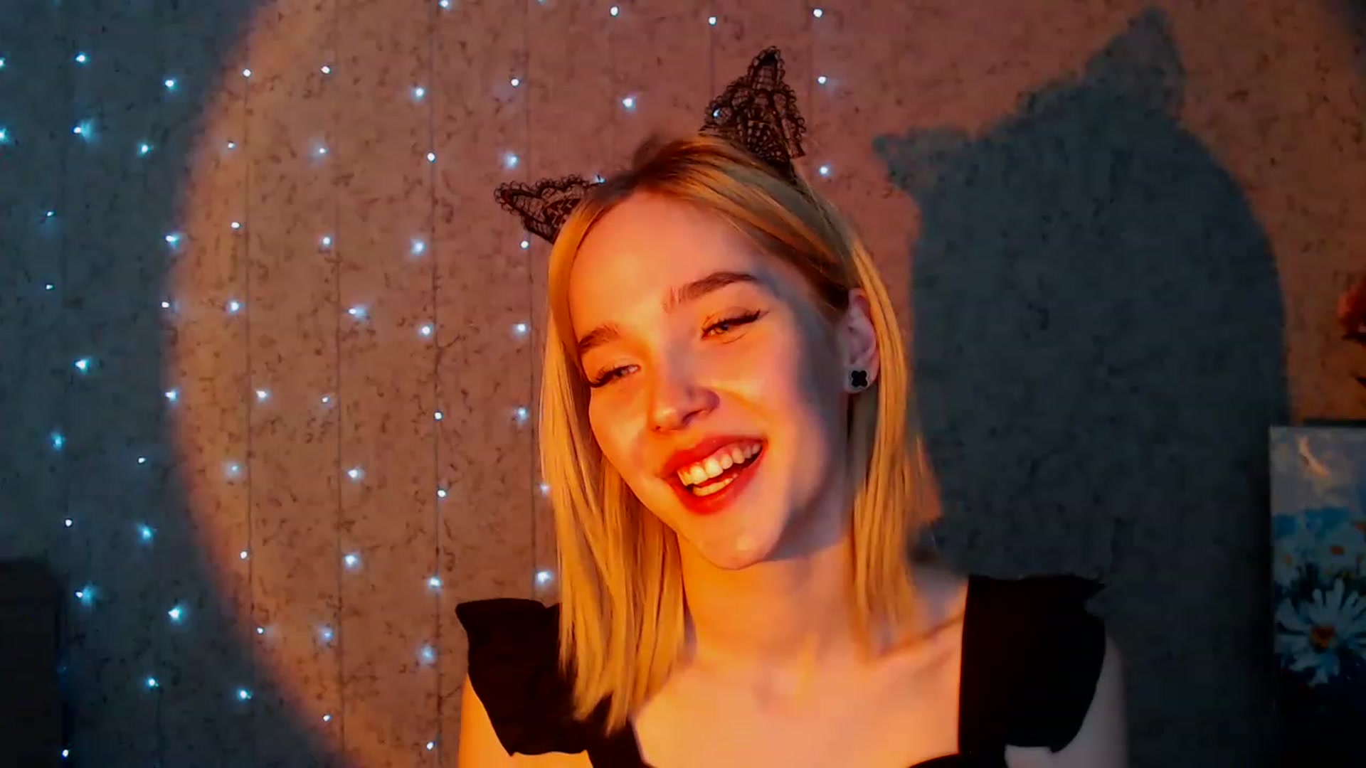 Gallery image thumbnail from EvaRockStar's myfreecams stream on, 04/08/2023, 18:26 image 18 of 20