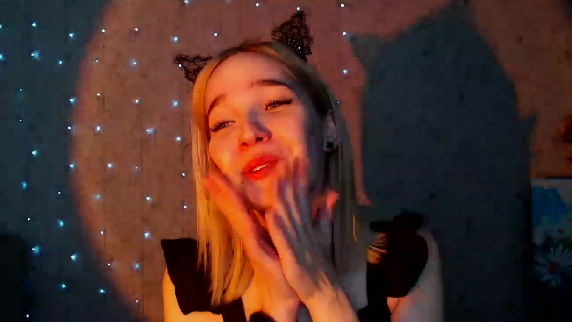 Gallery image thumbnail from EvaRockStar's myfreecams stream on, 04/08/2023, 18:26 image 14 of 20