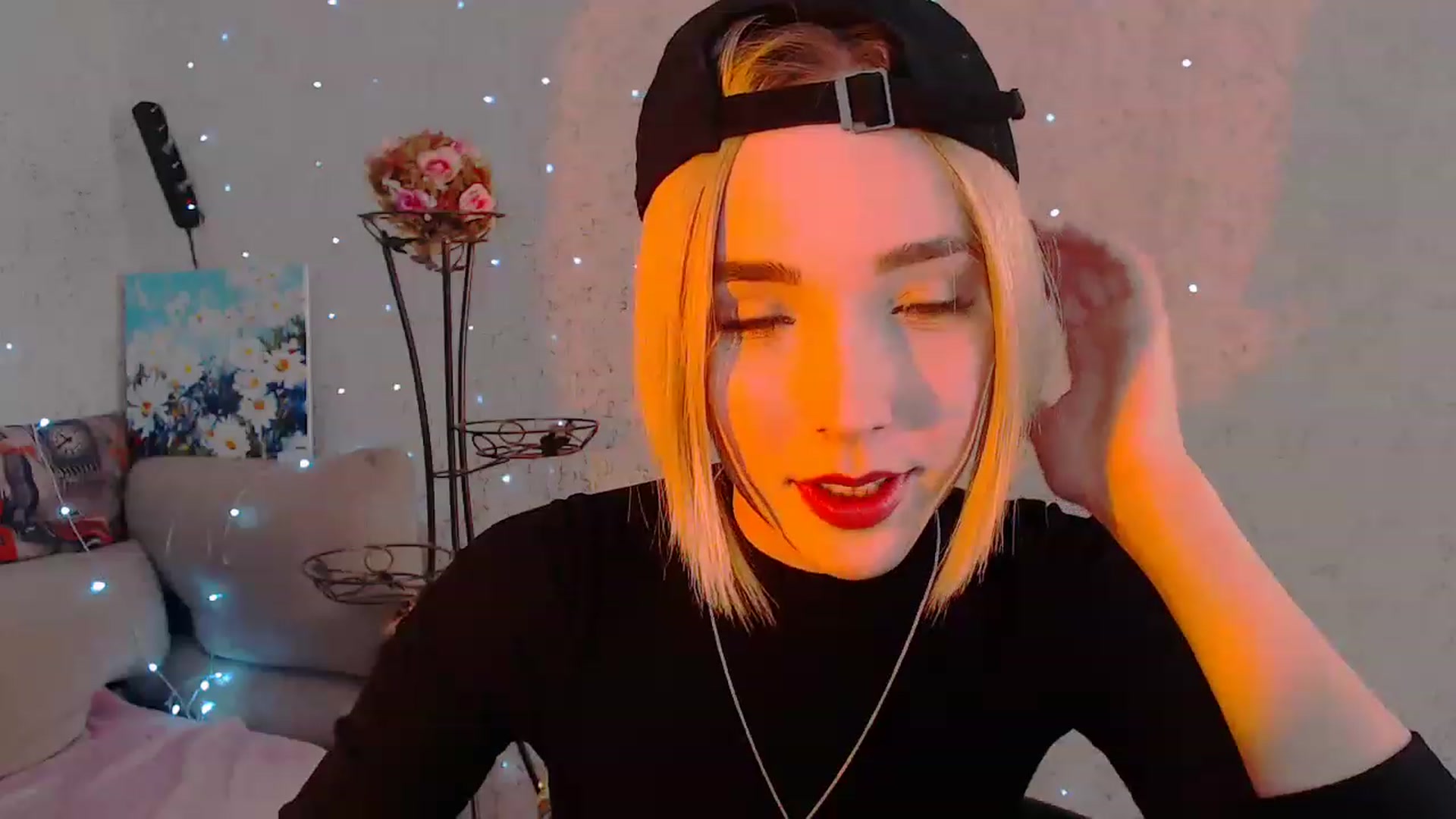 Gallery image thumbnail from EvaRockStar's myfreecams stream on, 04/10/2023, 09:35 image 17 of 20