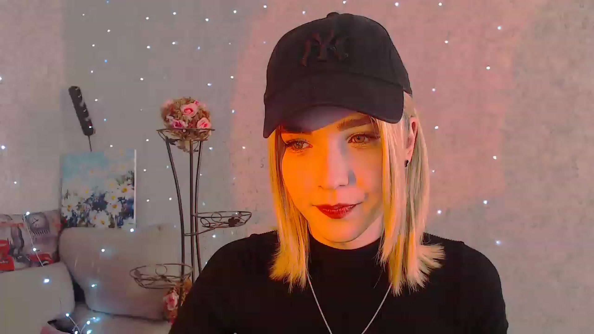 Gallery image thumbnail from EvaRockStar's myfreecams stream on, 04/10/2023, 09:35 image 10 of 20