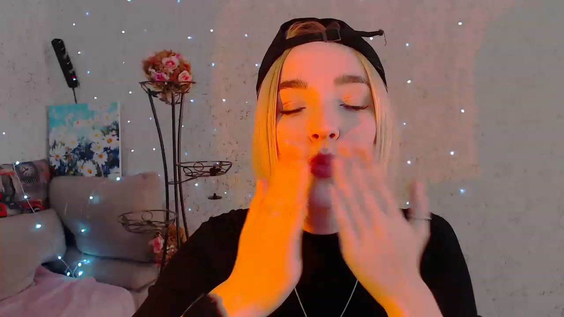 Gallery image thumbnail from EvaRockStar's myfreecams stream on, 04/10/2023, 09:35 image 18 of 20