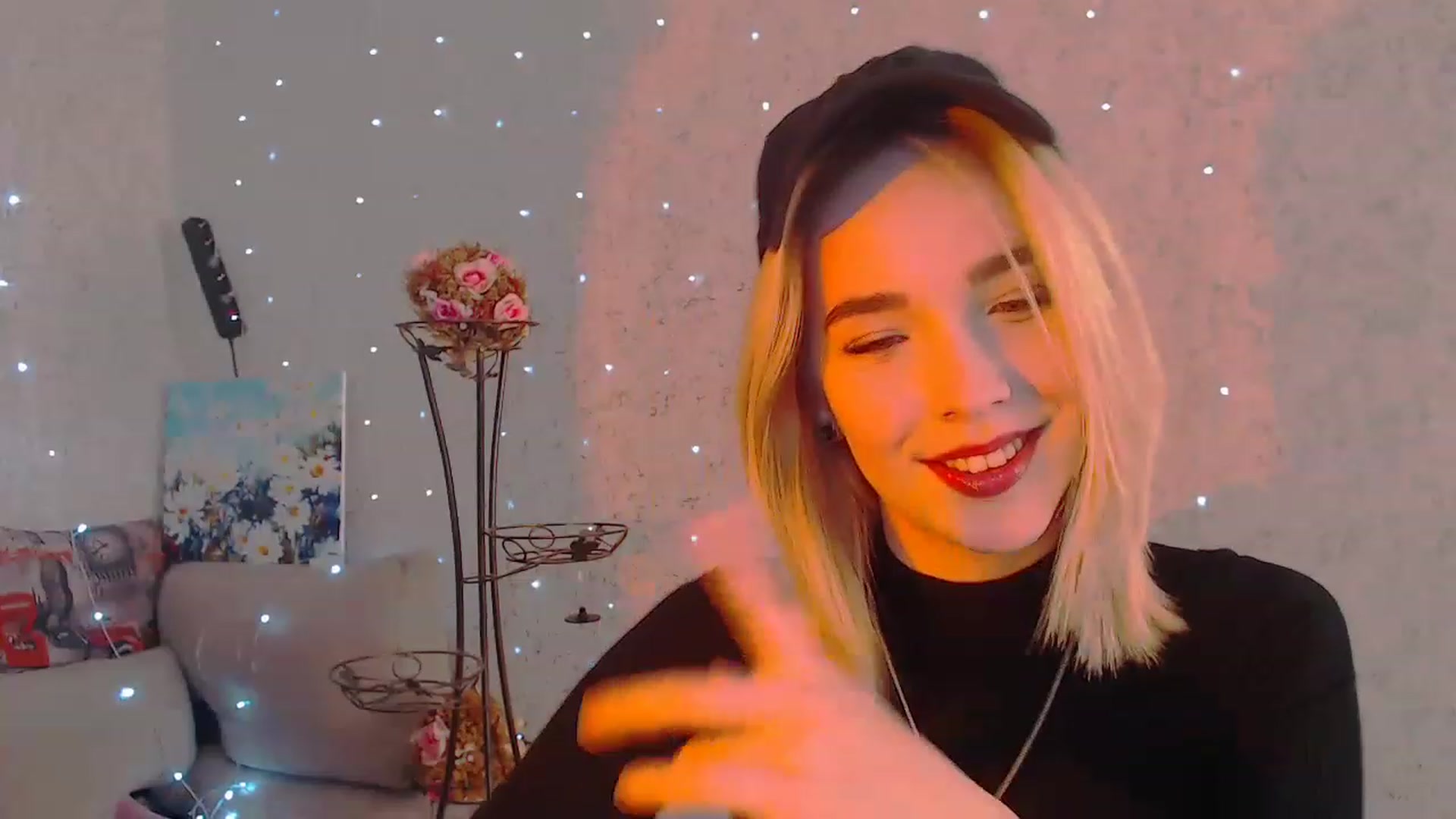 Gallery image thumbnail from EvaRockStar's myfreecams stream on, 04/10/2023, 09:35 image 14 of 20