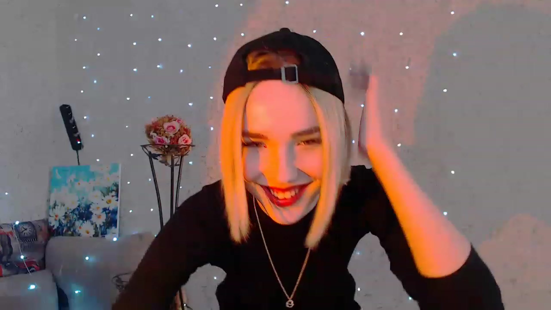 Gallery image thumbnail from EvaRockStar's myfreecams stream on, 04/10/2023, 09:35 image 20 of 20