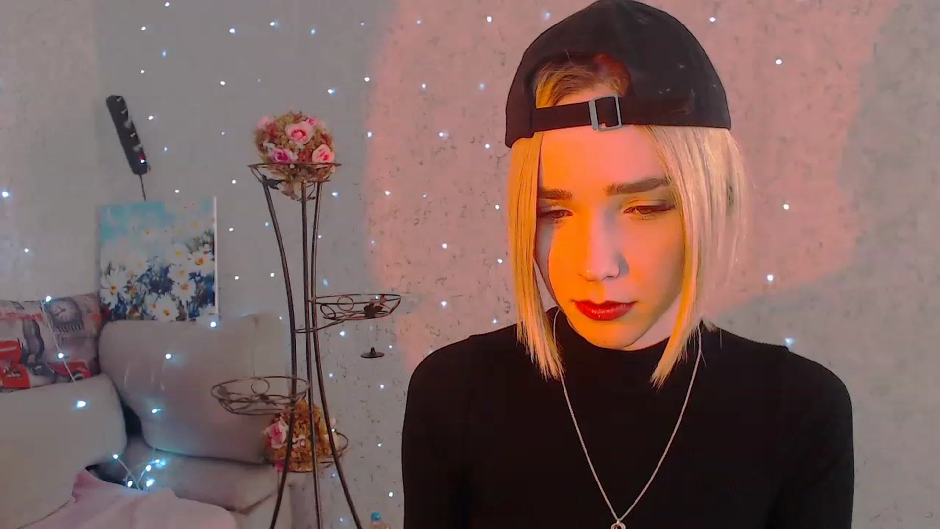 Gallery image thumbnail from EvaRockStar's myfreecams stream on, 04/10/2023, 09:35 image 16 of 20