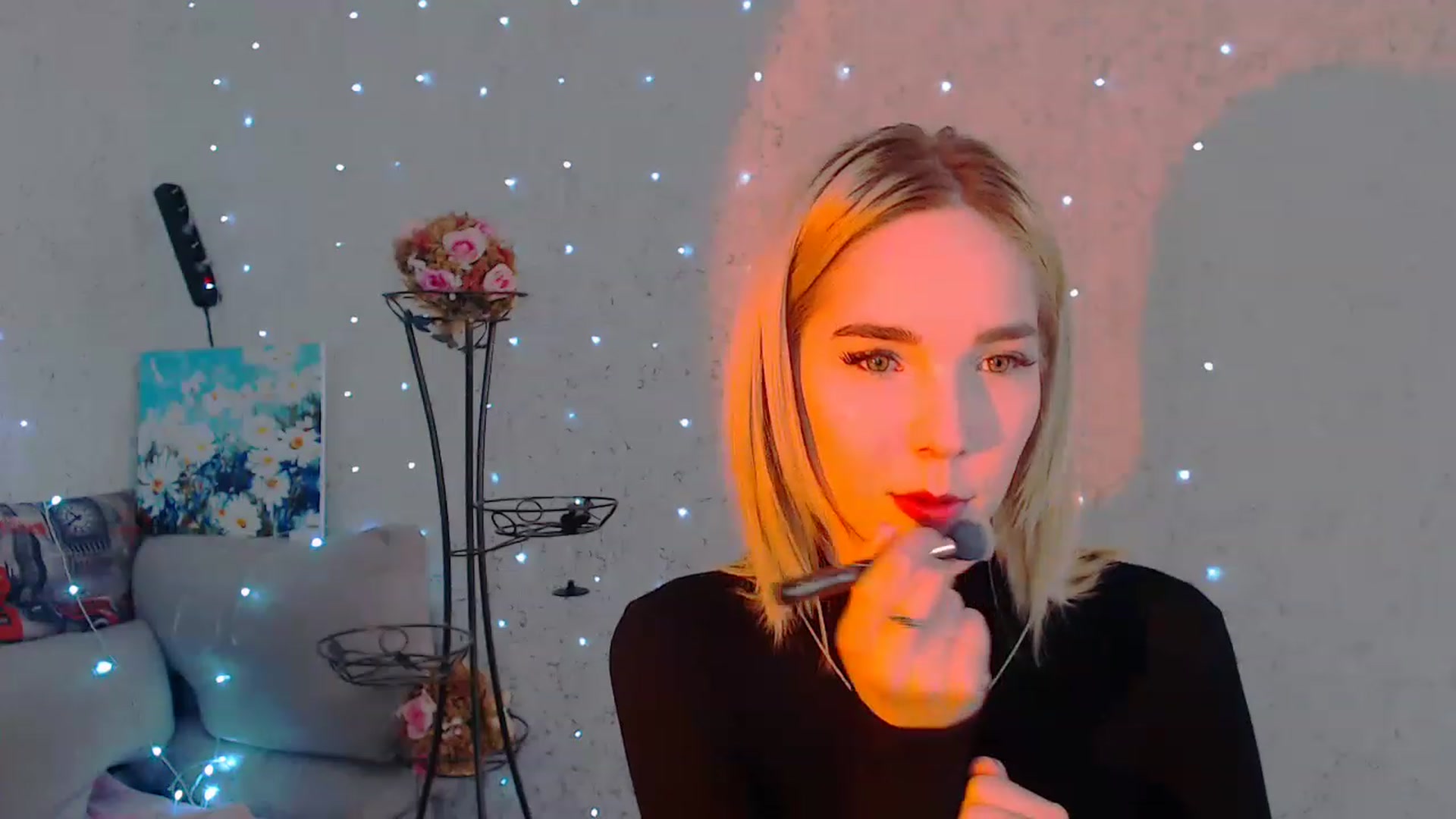 Gallery image thumbnail from EvaRockStar's myfreecams stream on, 04/10/2023, 10:29 image 15 of 20