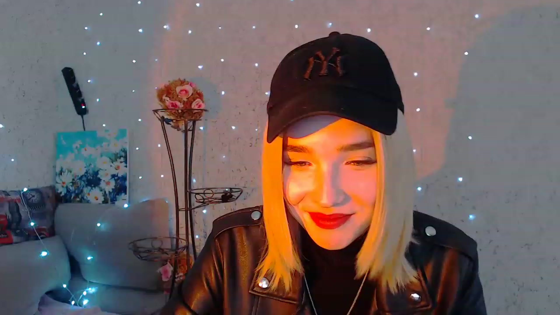 Gallery image thumbnail from EvaRockStar's myfreecams stream on, 04/10/2023, 11:59 image 16 of 20