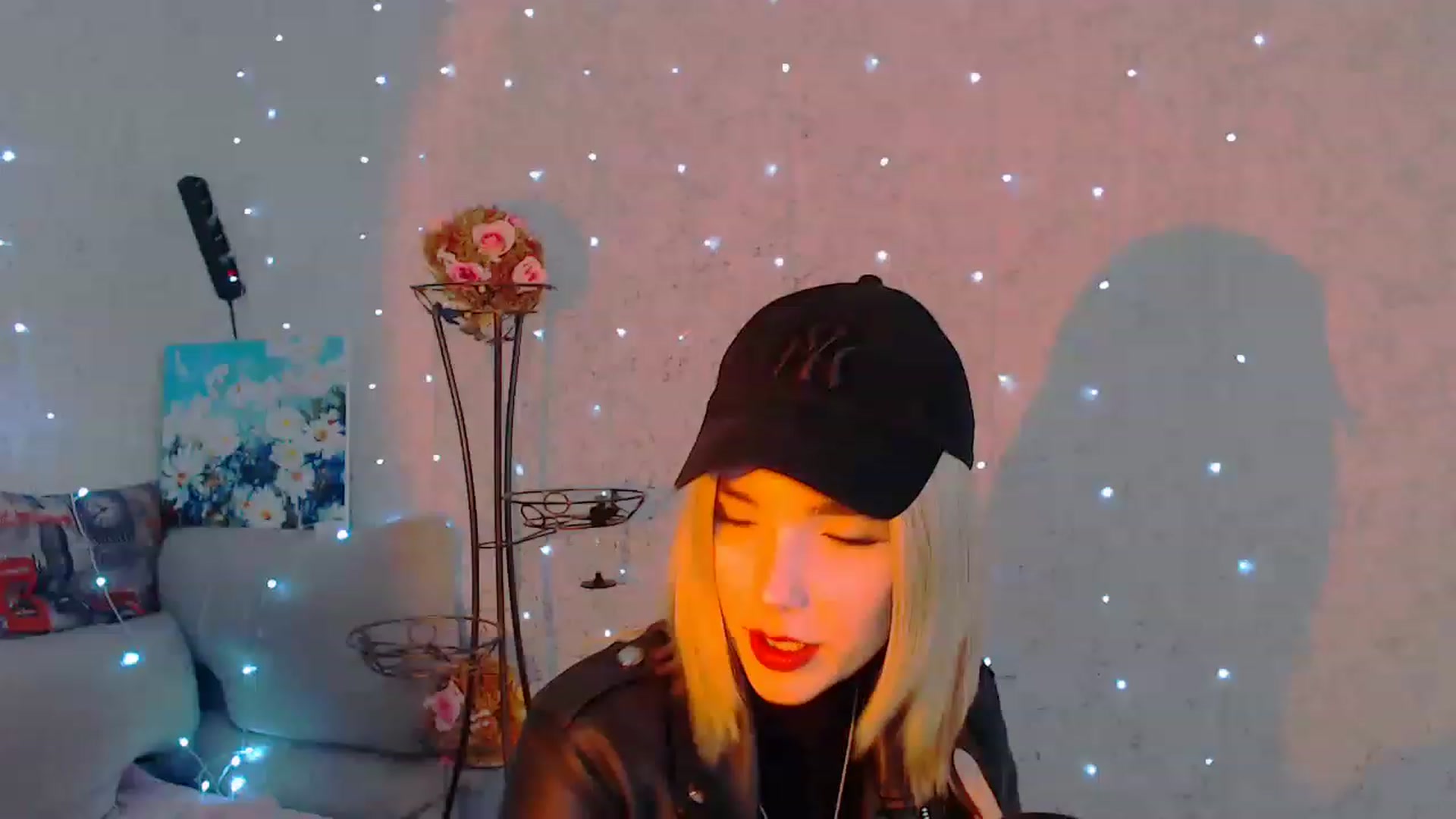 Gallery image thumbnail from EvaRockStar's myfreecams stream on, 04/10/2023, 11:59 image 5 of 20