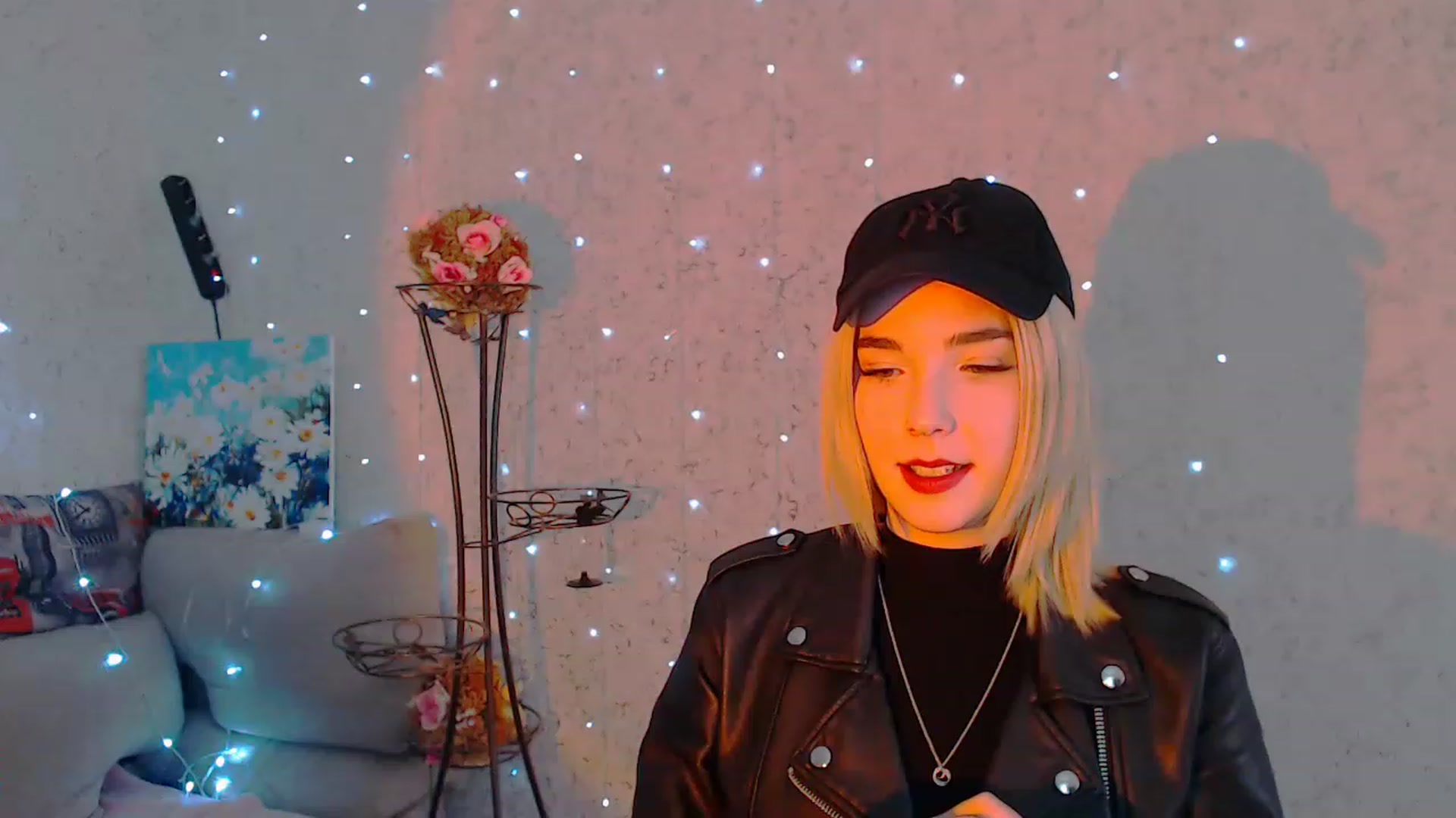 Gallery image thumbnail from EvaRockStar's myfreecams stream on, 04/10/2023, 11:59 image 12 of 20
