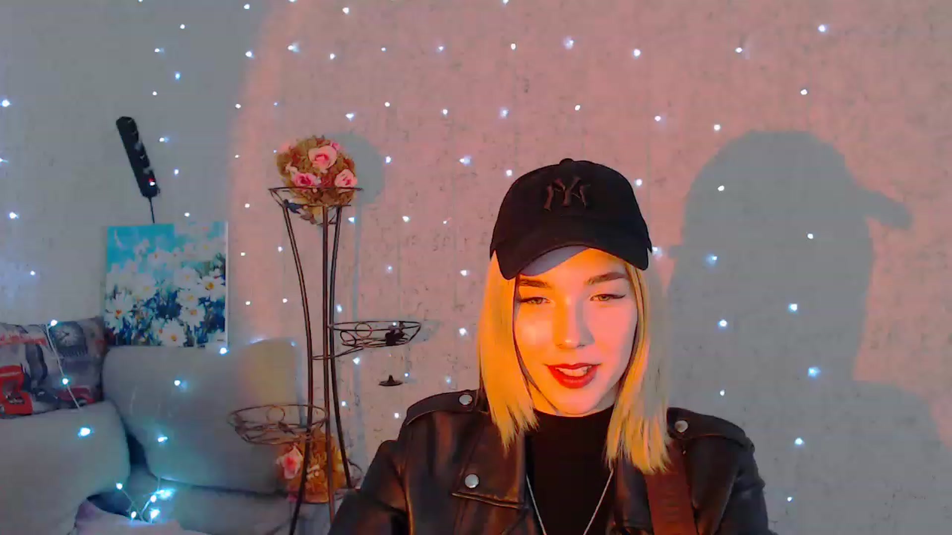 Gallery image thumbnail from EvaRockStar's myfreecams stream on, 04/10/2023, 11:59 image 3 of 20