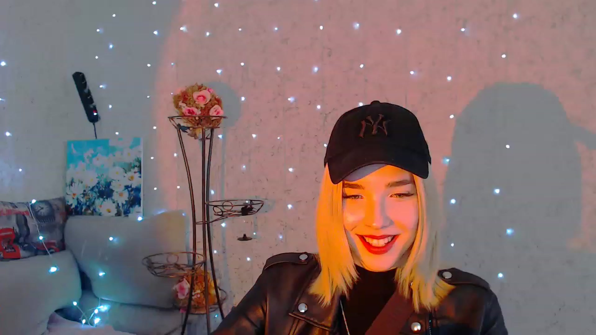 Gallery image thumbnail from EvaRockStar's myfreecams stream on, 04/10/2023, 11:59 image 6 of 20