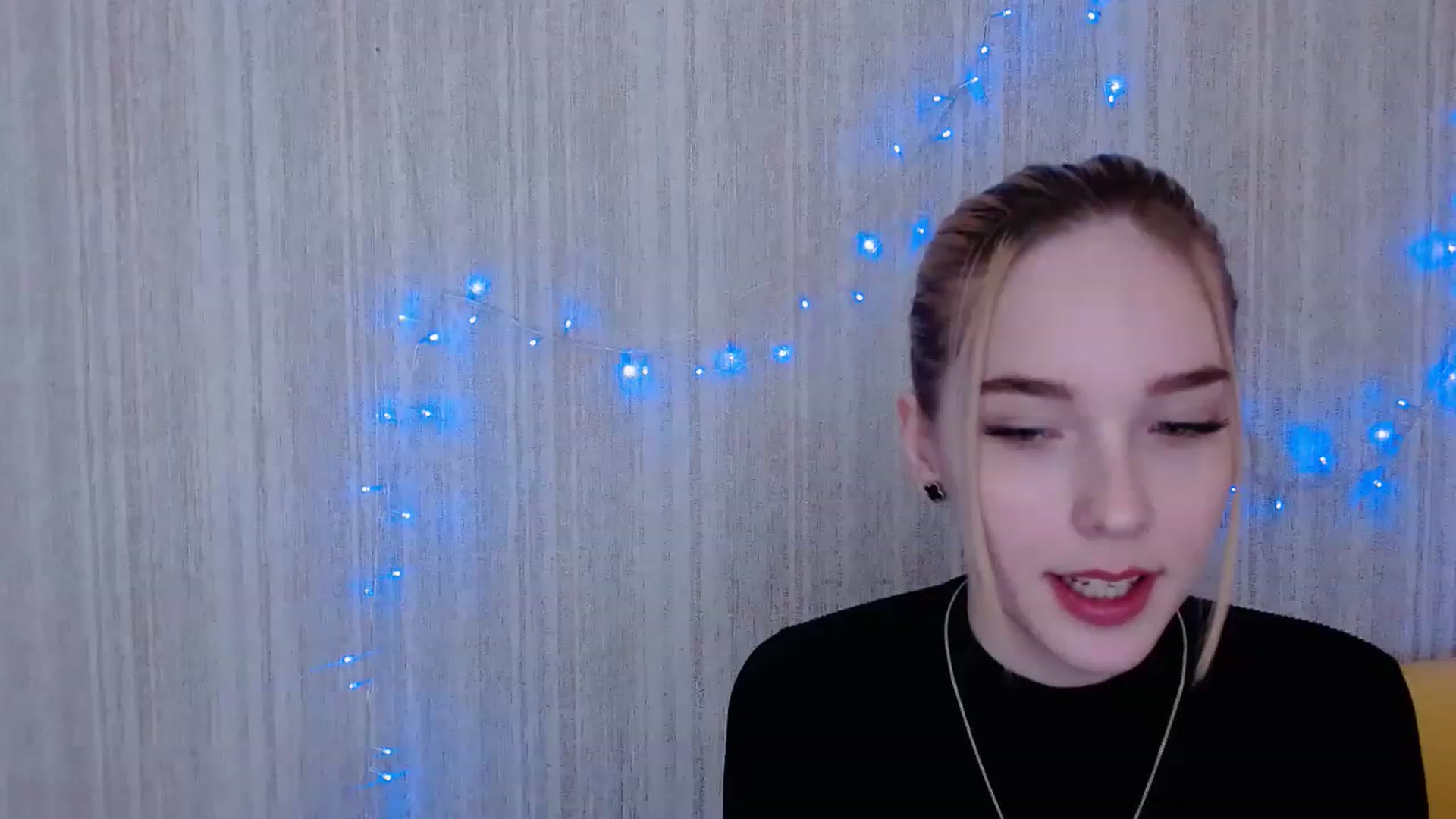 Gallery image thumbnail from EvaRockStar's myfreecams stream on, 04/12/2023, 10:20 image 1 of 20