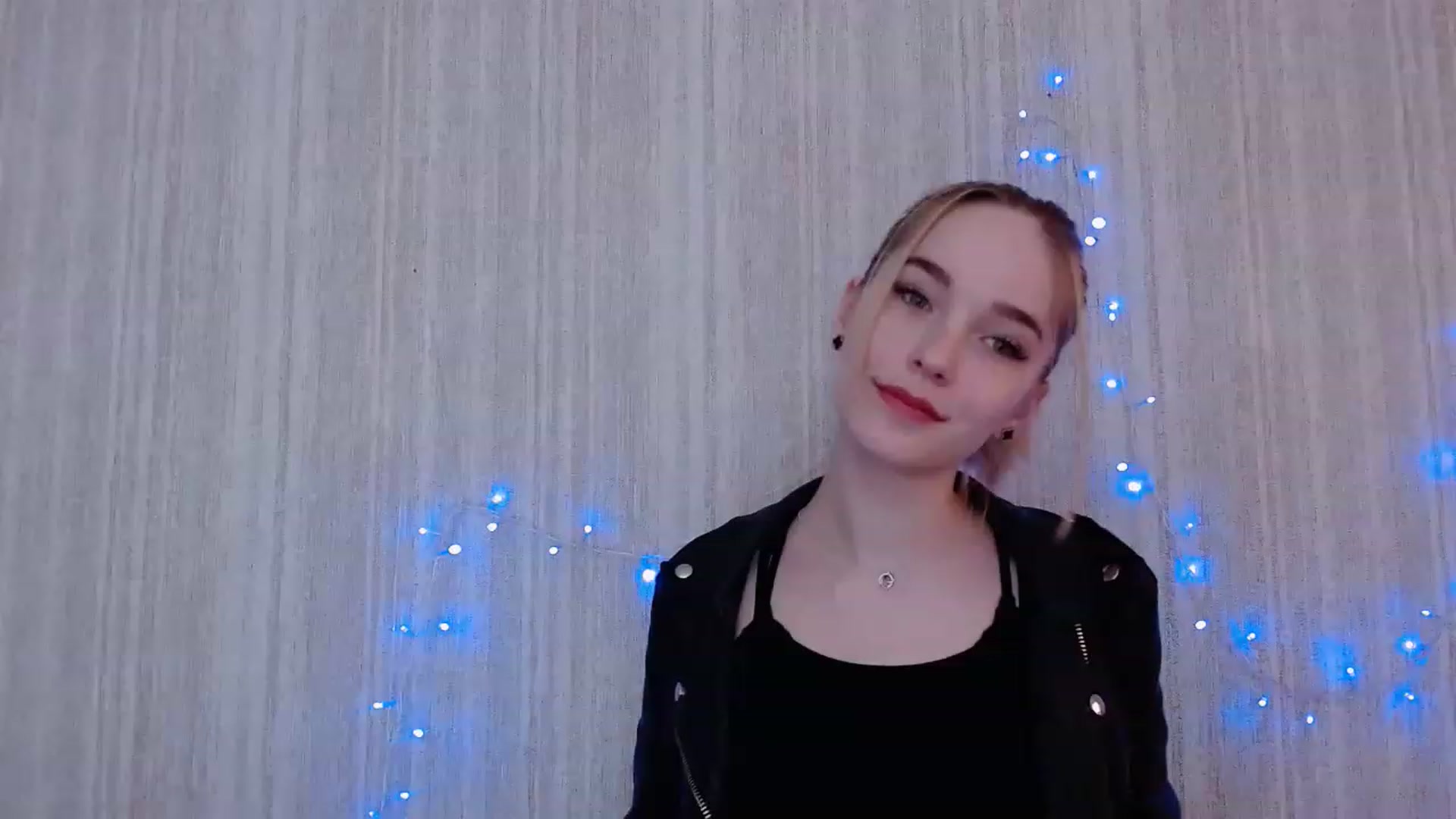 Gallery image thumbnail from EvaRockStar's myfreecams stream on, 04/12/2023, 10:20 image 10 of 20
