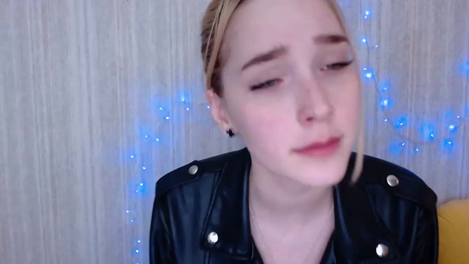 Gallery image thumbnail from EvaRockStar's myfreecams stream on, 04/12/2023, 12:10 image 17 of 20