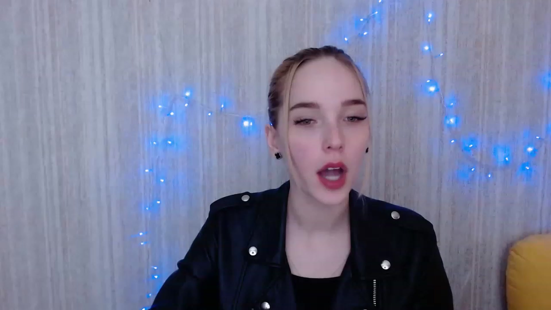 Gallery image thumbnail from EvaRockStar's myfreecams stream on, 04/12/2023, 12:10 image 12 of 20