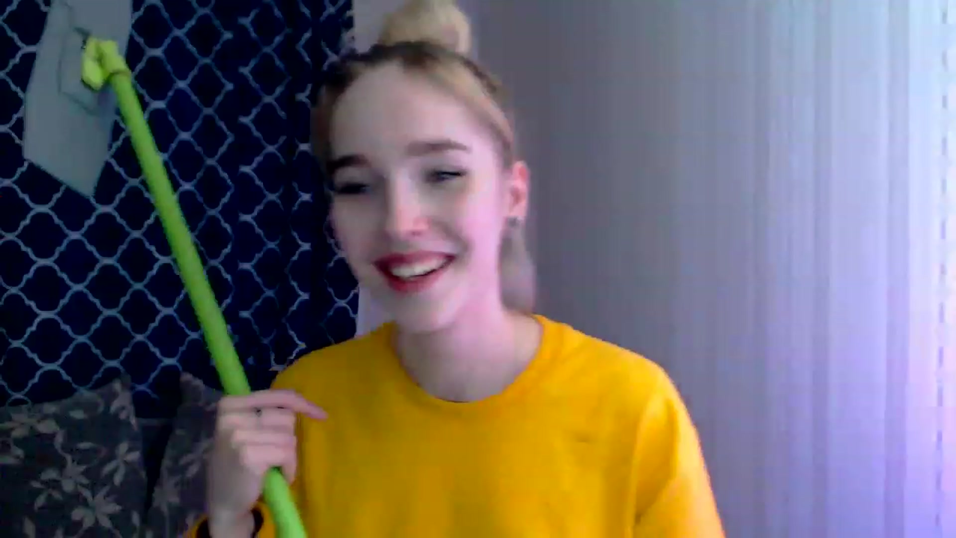 Gallery image thumbnail from EvaRockStar's myfreecams stream on, 04/13/2023, 11:34 image 17 of 20