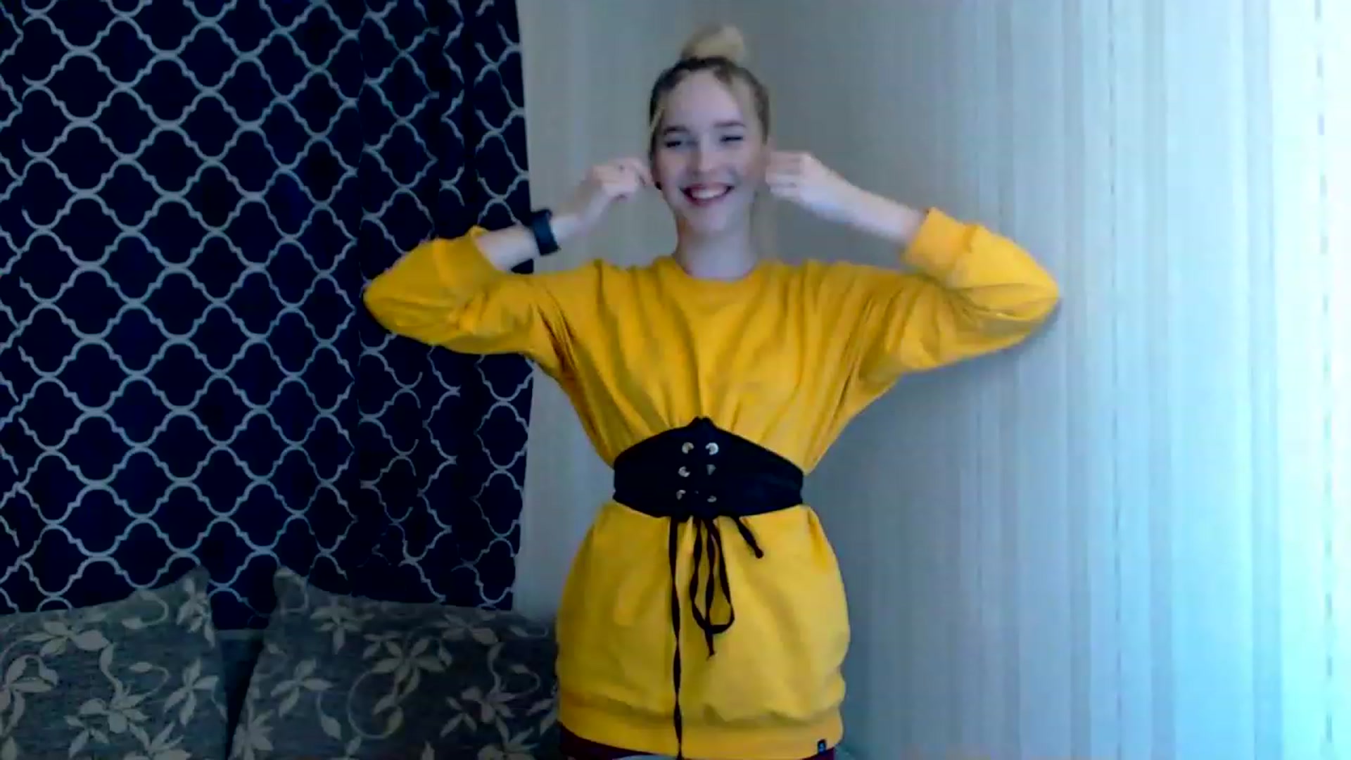 Gallery image thumbnail from EvaRockStar's myfreecams stream on, 04/13/2023, 11:34 image 8 of 20