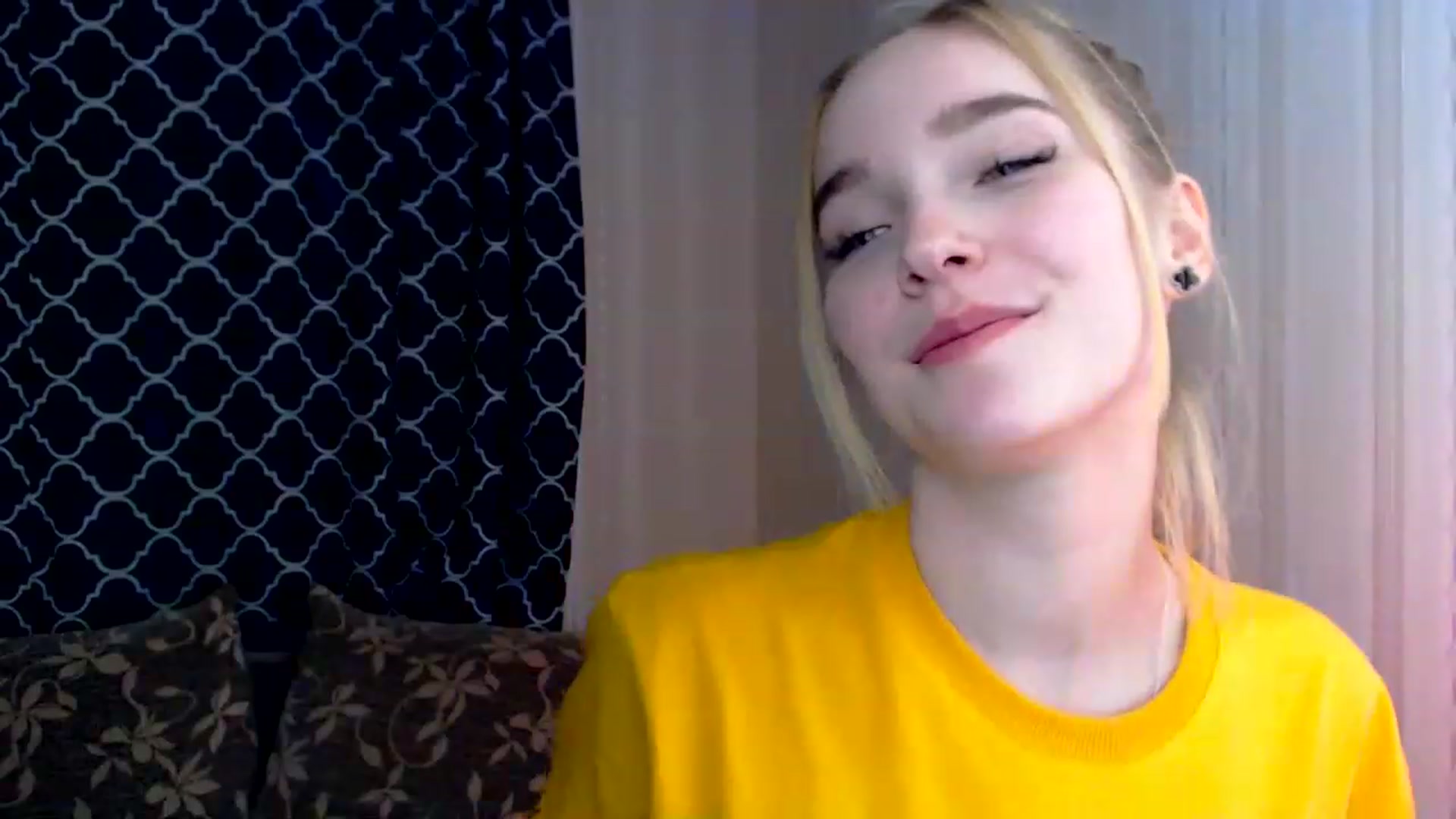 Gallery image thumbnail from EvaRockStar's myfreecams stream on, 04/13/2023, 11:34 image 5 of 20