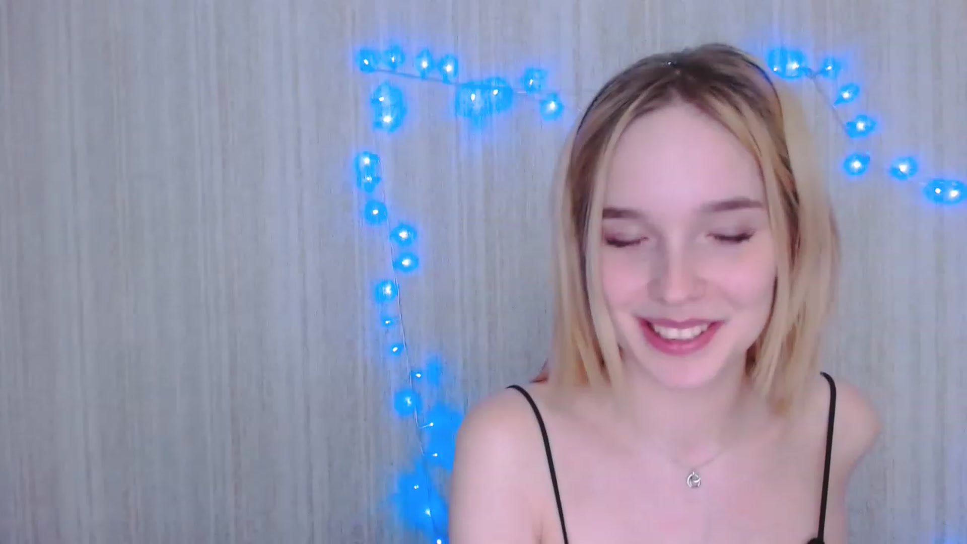 Gallery image thumbnail from EvaRockStar's myfreecams stream on, 04/20/2023, 16:34 image 17 of 20