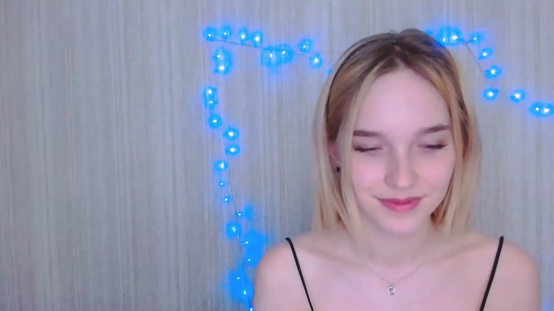 Gallery image thumbnail from EvaRockStar's myfreecams stream on, 04/20/2023, 16:34 image 15 of 20