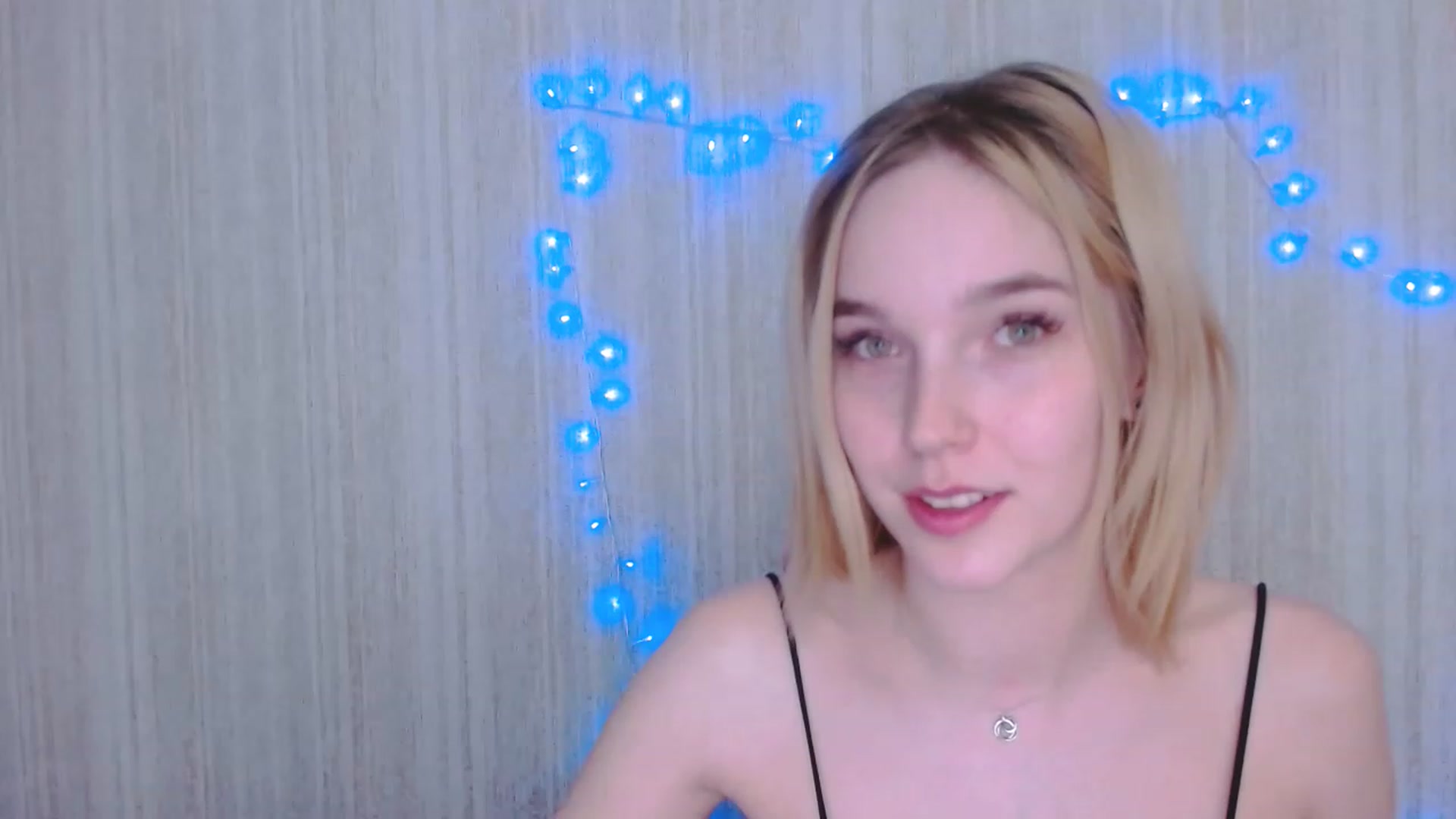 Gallery image thumbnail from EvaRockStar's myfreecams stream on, 04/20/2023, 16:34 image 9 of 20