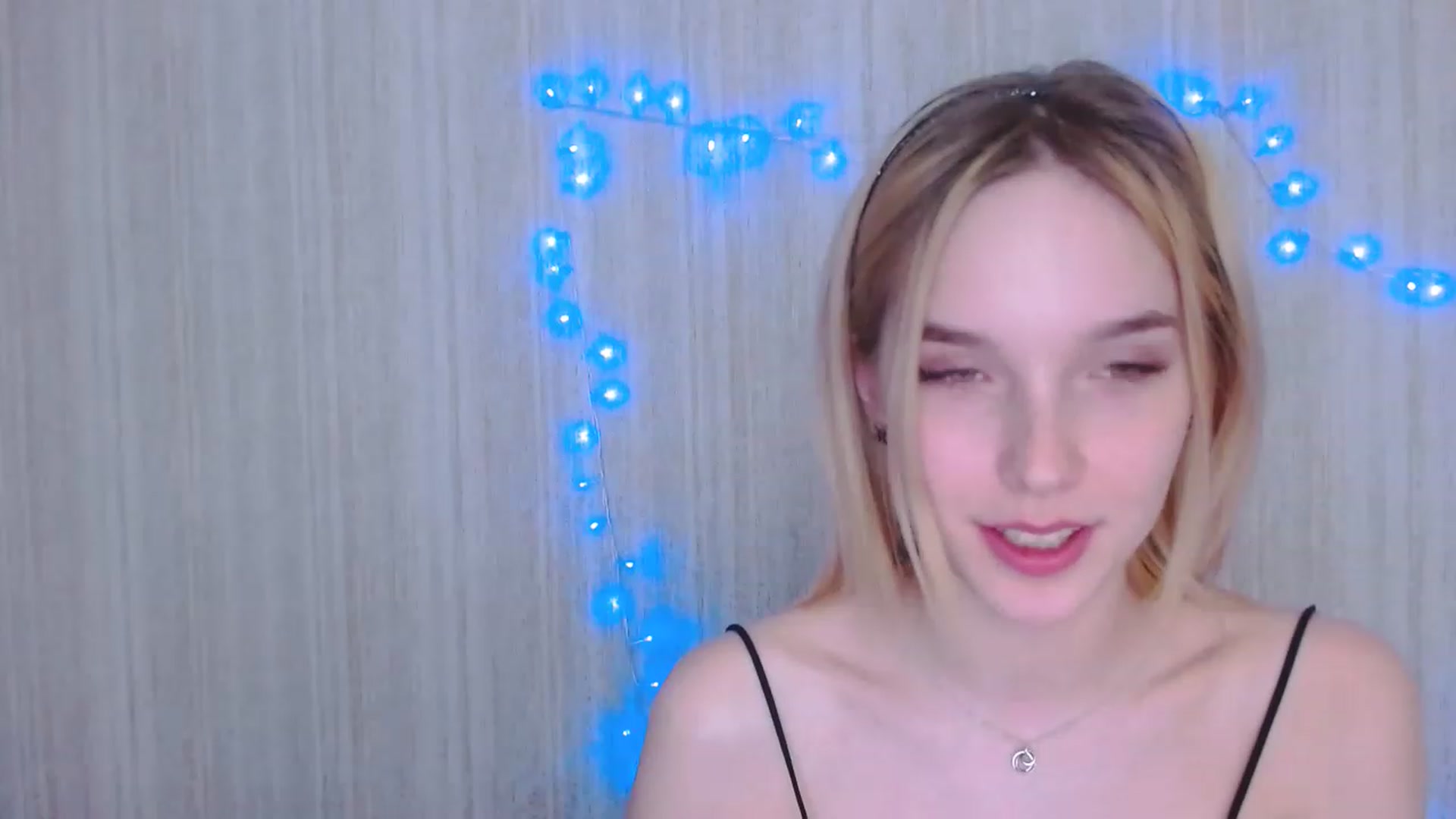 Gallery image thumbnail from EvaRockStar's myfreecams stream on, 04/20/2023, 16:34 image 12 of 20