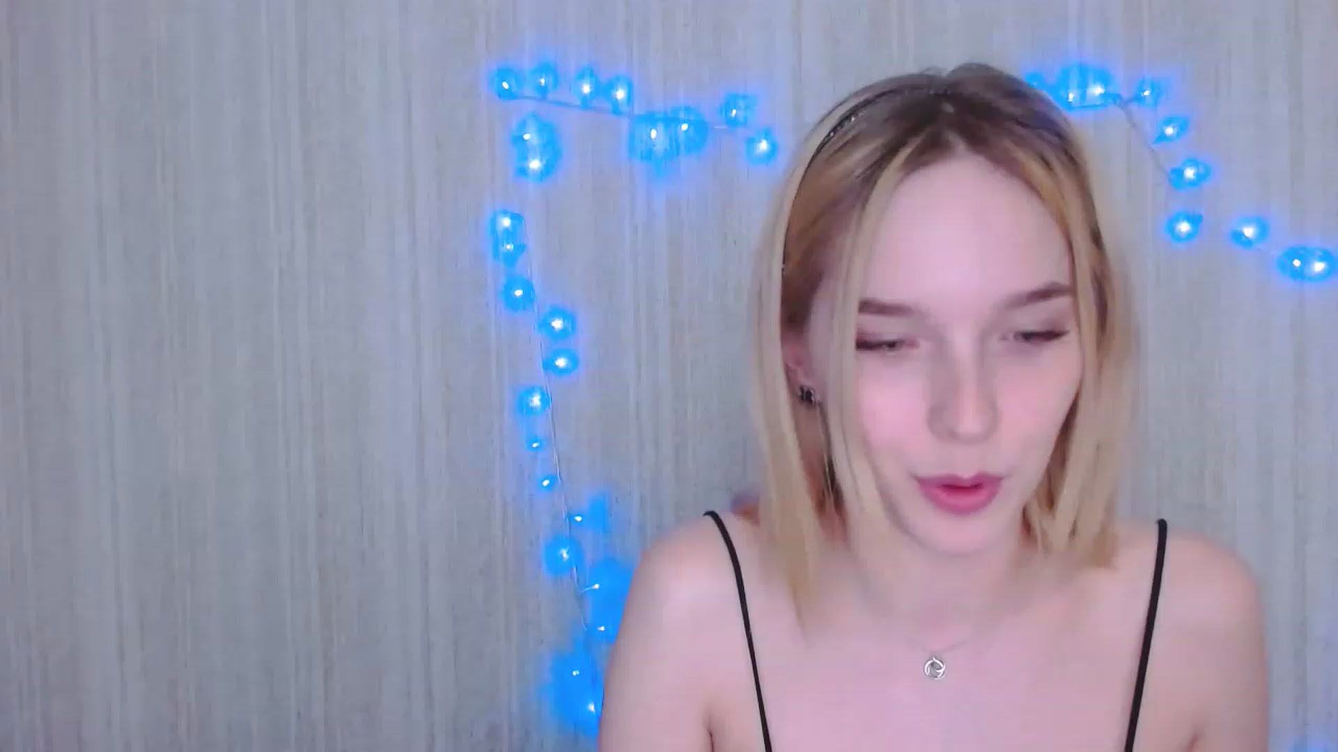 Gallery image thumbnail from EvaRockStar's myfreecams stream on, 04/20/2023, 16:34 image 13 of 20