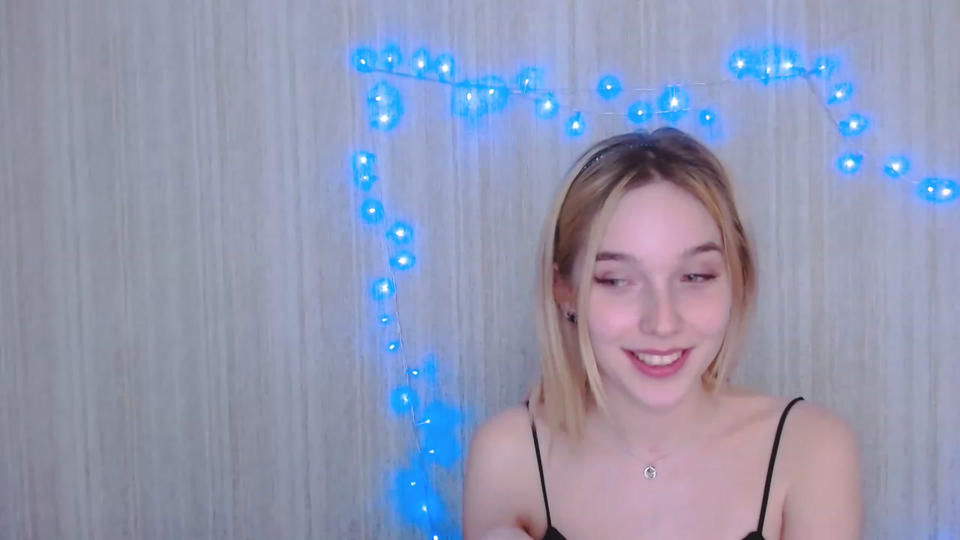 Gallery image thumbnail from EvaRockStar's myfreecams stream on, 04/20/2023, 16:34 image 3 of 20