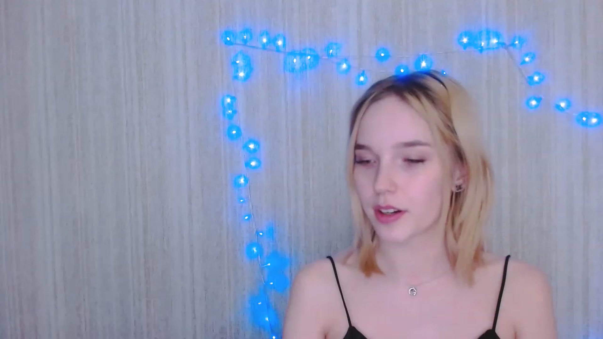 Gallery image thumbnail from EvaRockStar's myfreecams stream on, 04/20/2023, 16:34 image 6 of 20