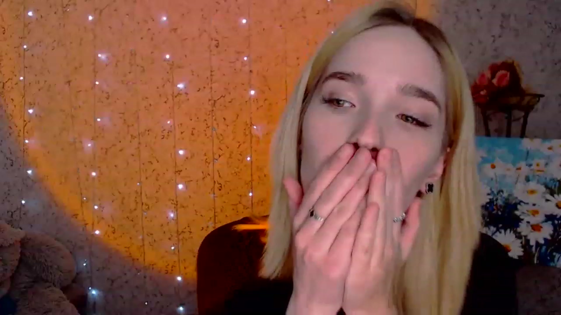Gallery image thumbnail from EvaRockStar's myfreecams stream on, 04/21/2023, 17:24 image 4 of 20