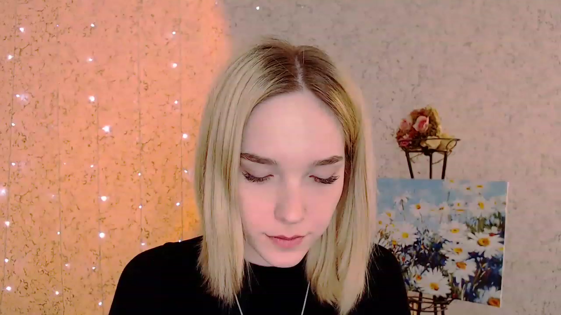 Gallery image thumbnail from EvaRockStar's myfreecams stream on, 04/22/2023, 10:50 image 15 of 20