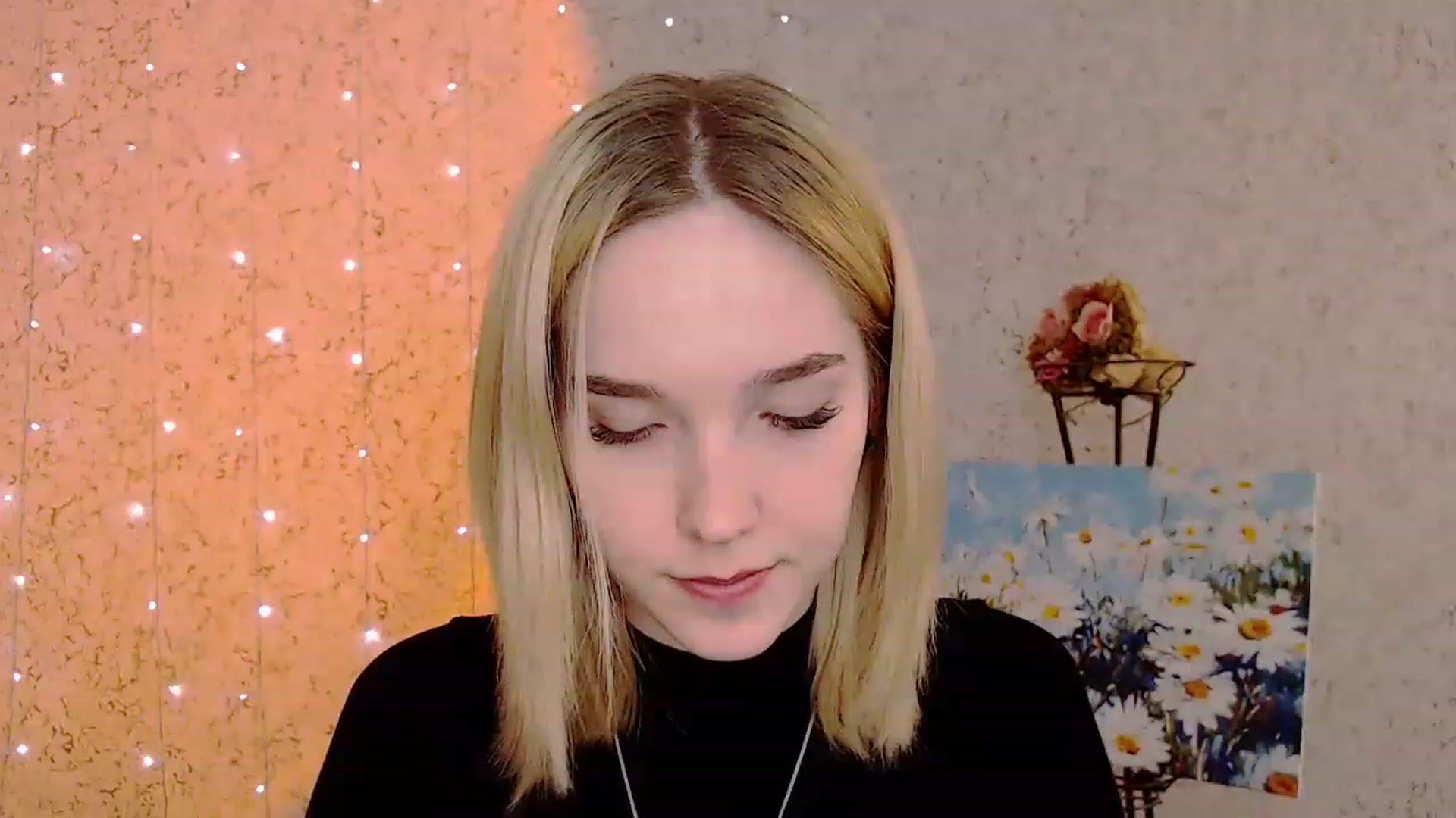 Gallery image thumbnail from EvaRockStar's myfreecams stream on, 04/22/2023, 10:50 image 10 of 20