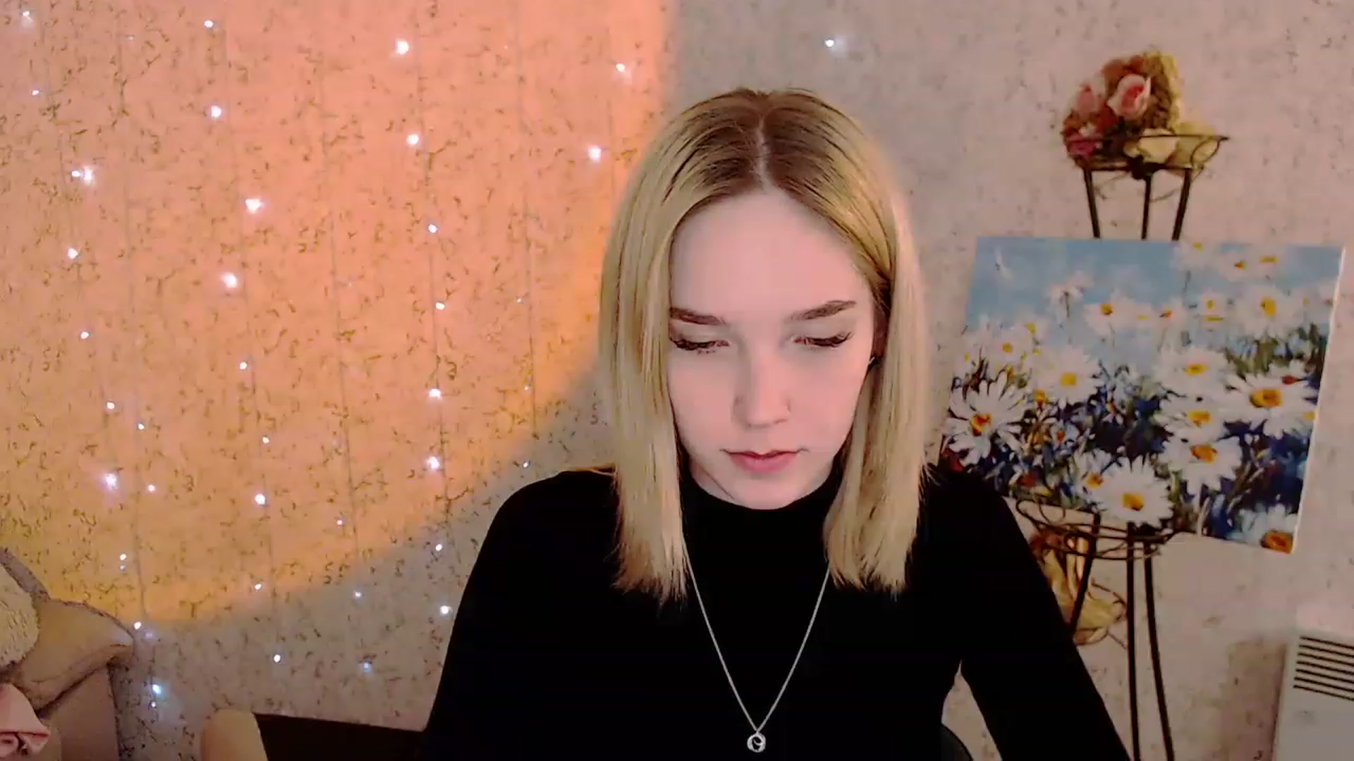 Gallery image thumbnail from EvaRockStar's myfreecams stream on, 04/22/2023, 10:50 image 1 of 20