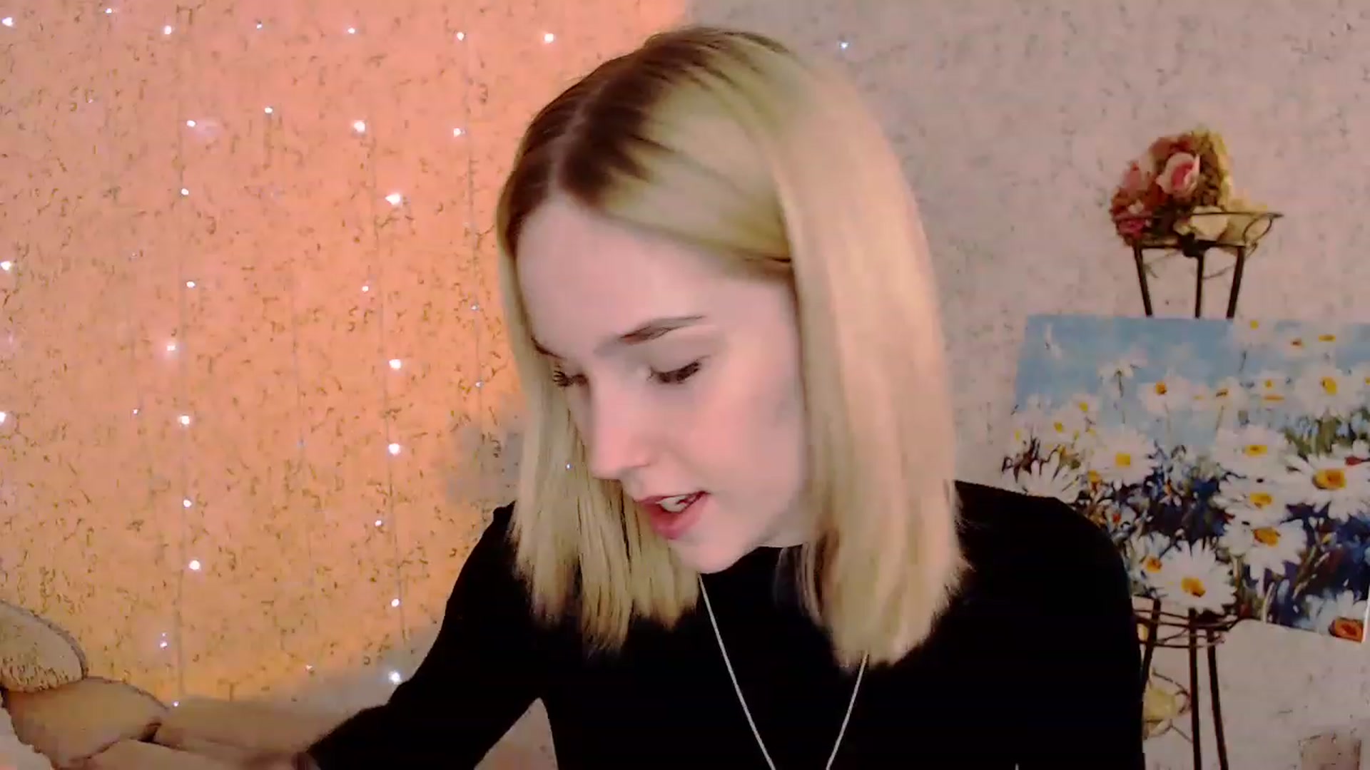 Gallery image thumbnail from EvaRockStar's myfreecams stream on, 04/22/2023, 12:08 image 2 of 20