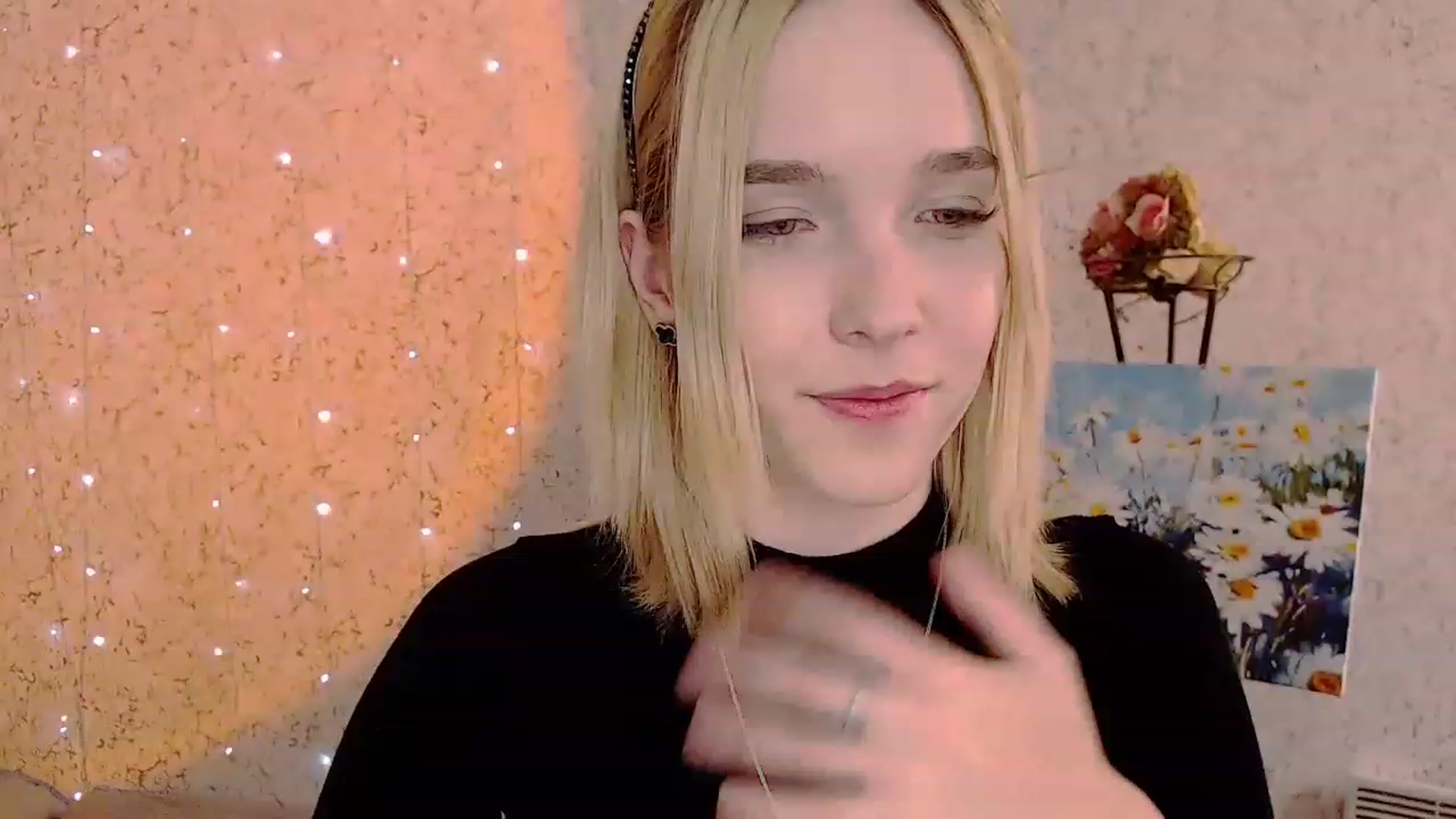 Gallery image thumbnail from EvaRockStar's myfreecams stream on, 04/22/2023, 12:08 image 13 of 20