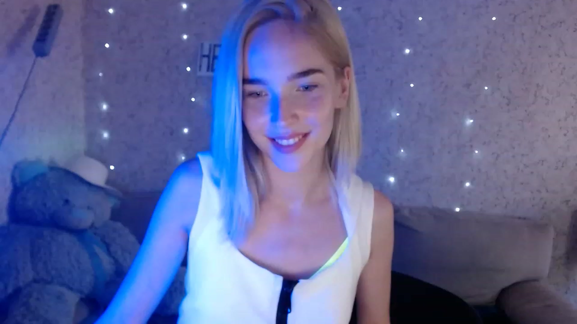 Gallery image thumbnail from EvaRockStar's myfreecams stream on, 07/31/2023, 14:17 image 6 of 20