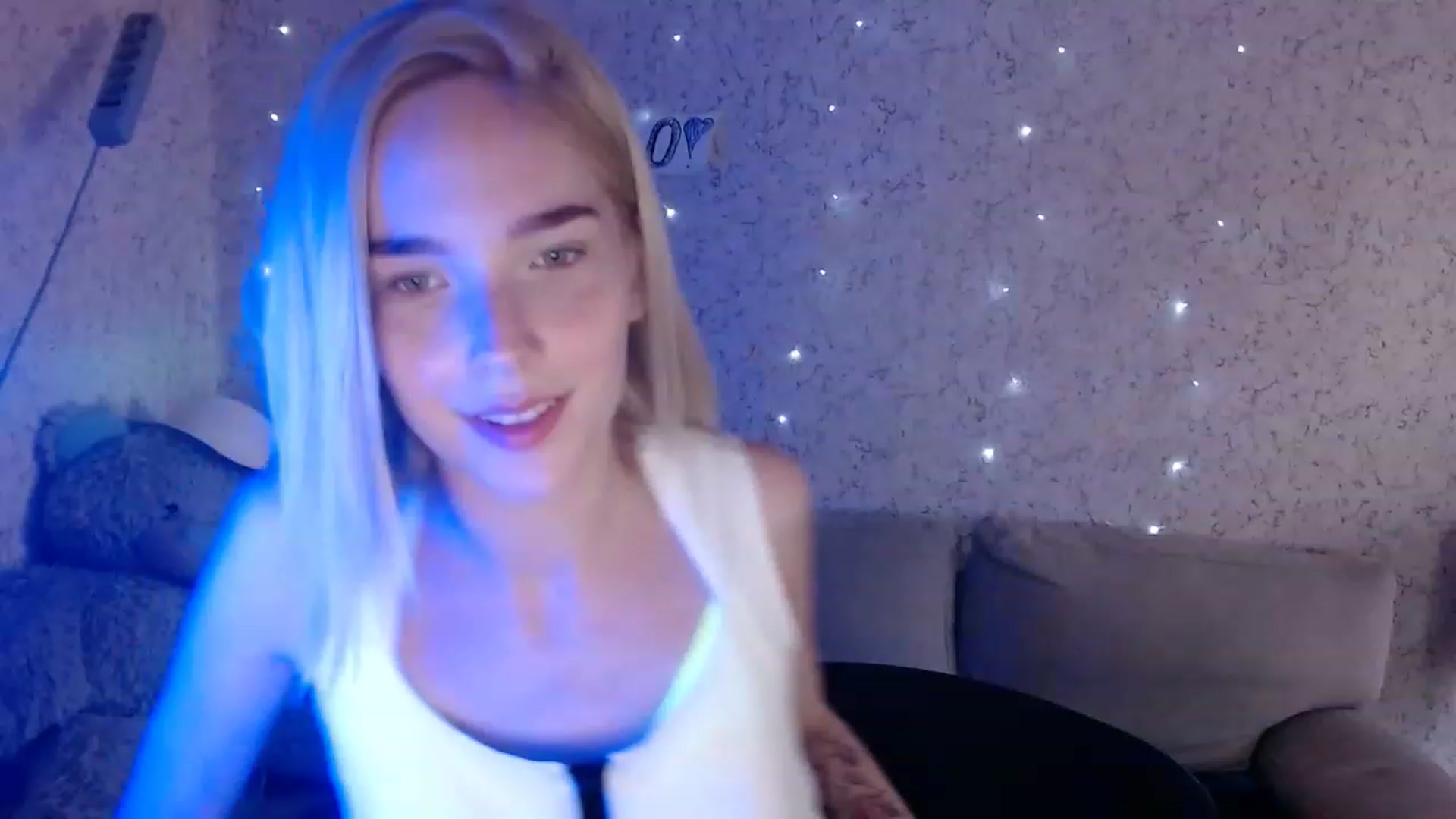 Gallery image thumbnail from EvaRockStar's myfreecams stream on, 07/31/2023, 14:17 image 13 of 20