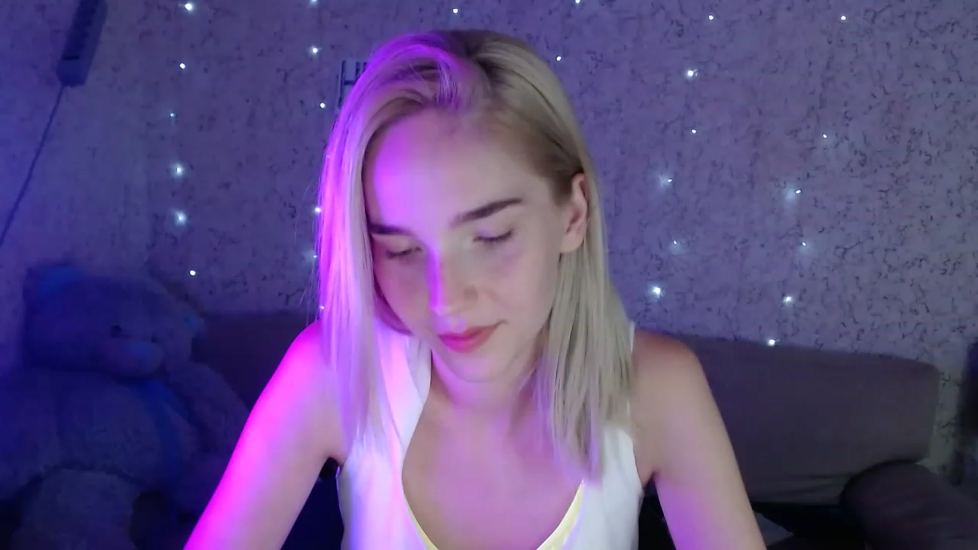 Gallery image thumbnail from EvaRockStar's myfreecams stream on, 07/31/2023, 16:48 image 18 of 20