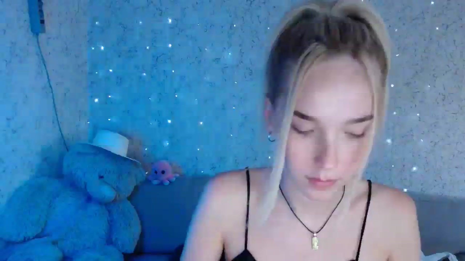 Gallery image thumbnail from EvaRockStar's myfreecams stream on, 08/03/2023, 14:26 image 20 of 20