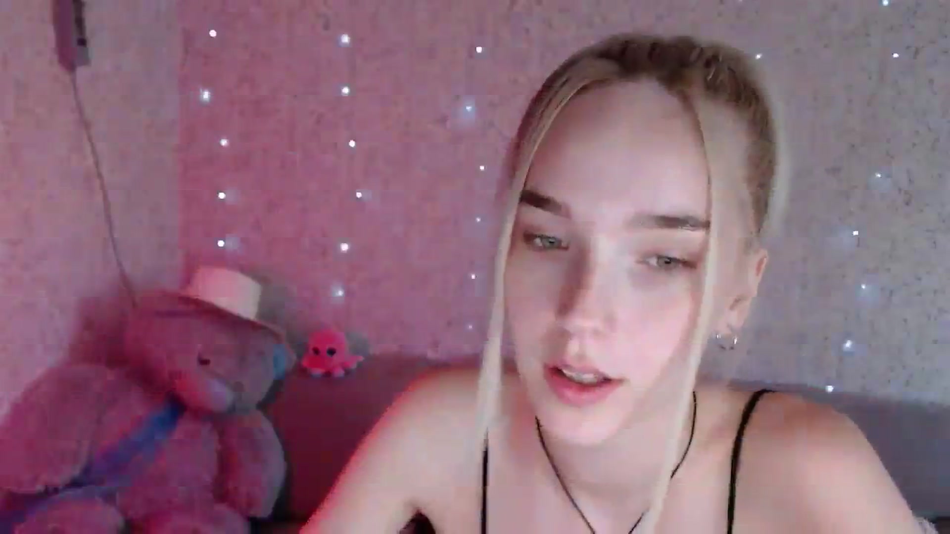 Gallery image thumbnail from EvaRockStar's myfreecams stream on, 08/03/2023, 14:26 image 14 of 20